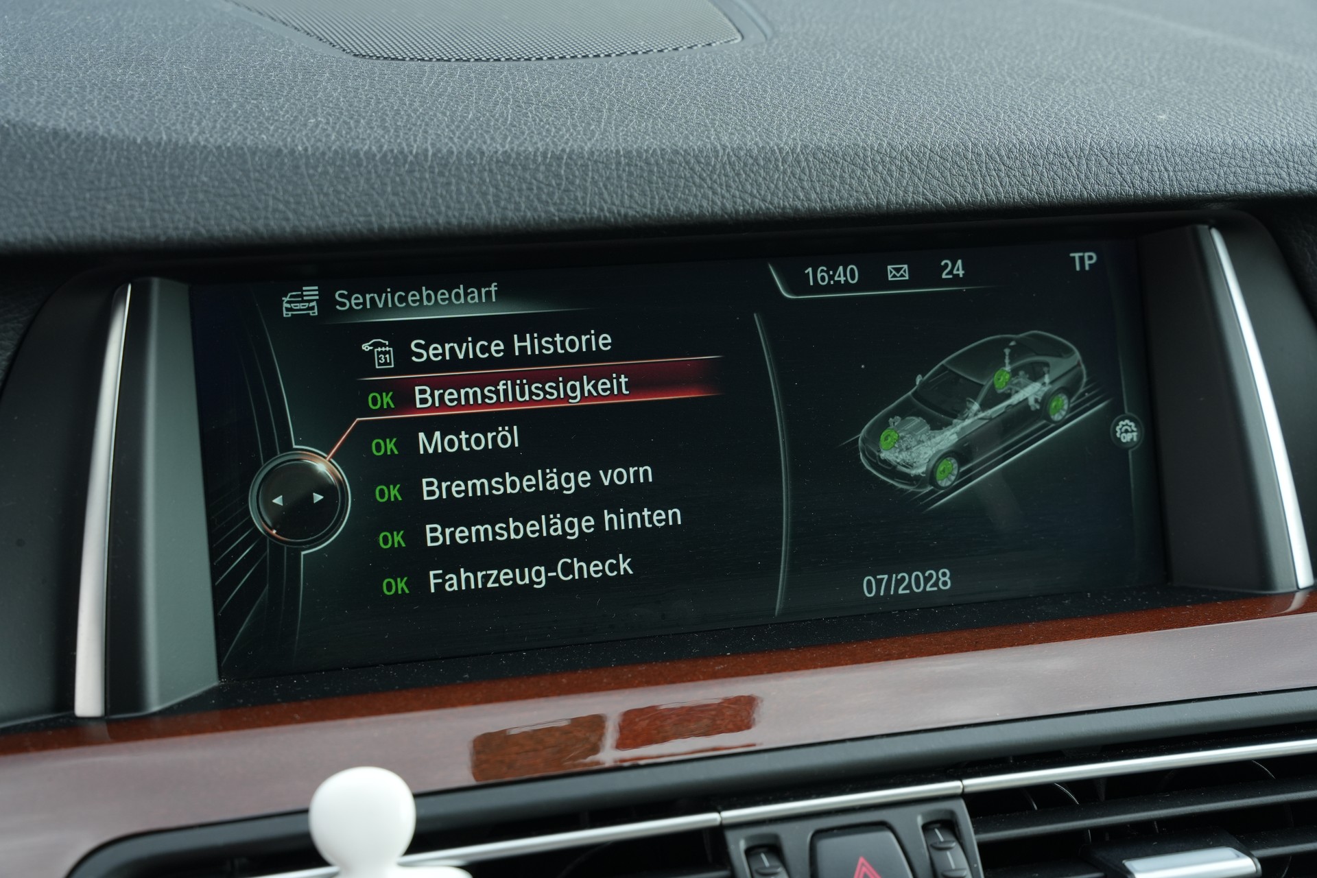 BMW 550i xDrive Steptronic-image-8