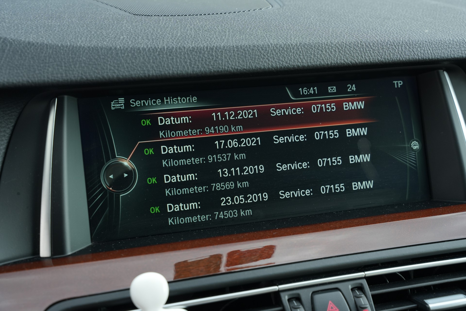 BMW 550i xDrive Steptronic-image-9