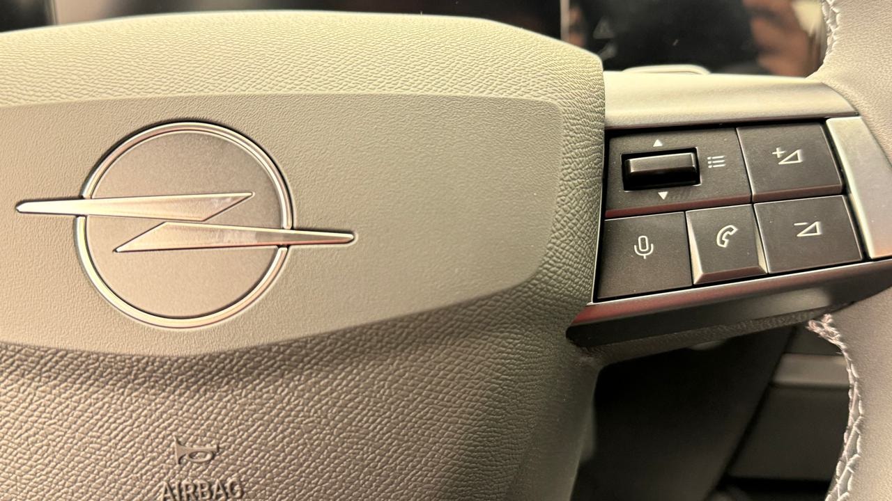 OPEL Astra Sports Tourer 54 kWh Edition-image-9