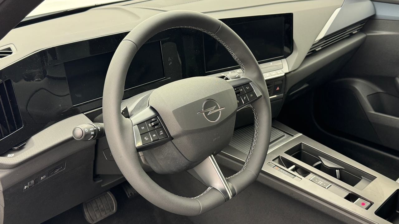 OPEL Astra Sports Tourer 54 kWh Edition-image-6