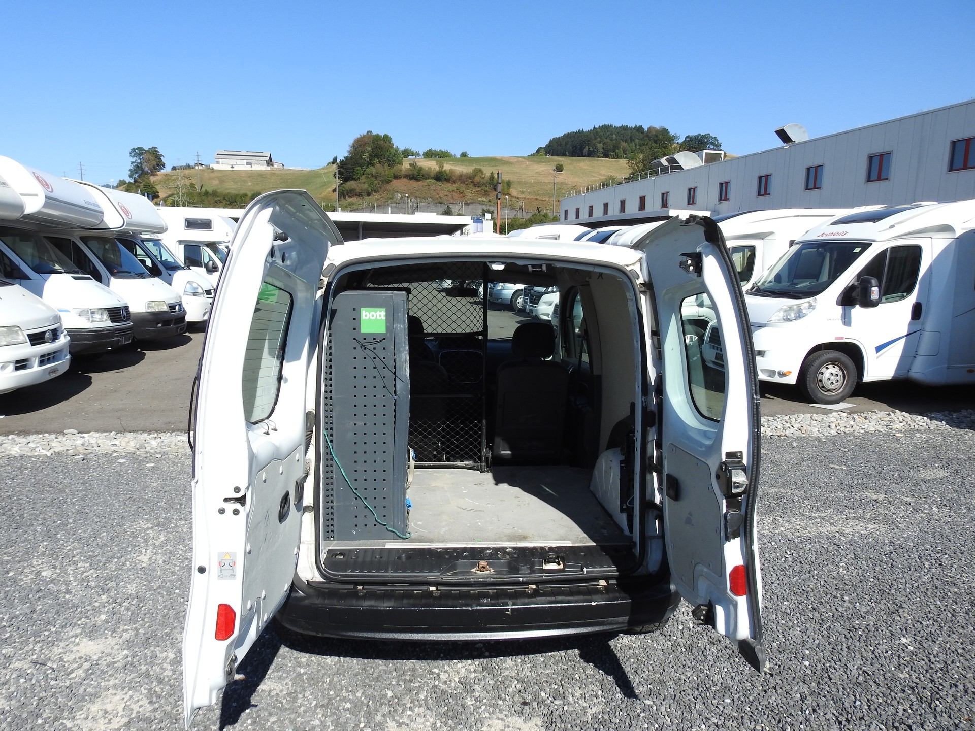RENAULT Kangoo Compact 1.5 dCi 75 Access-image-9