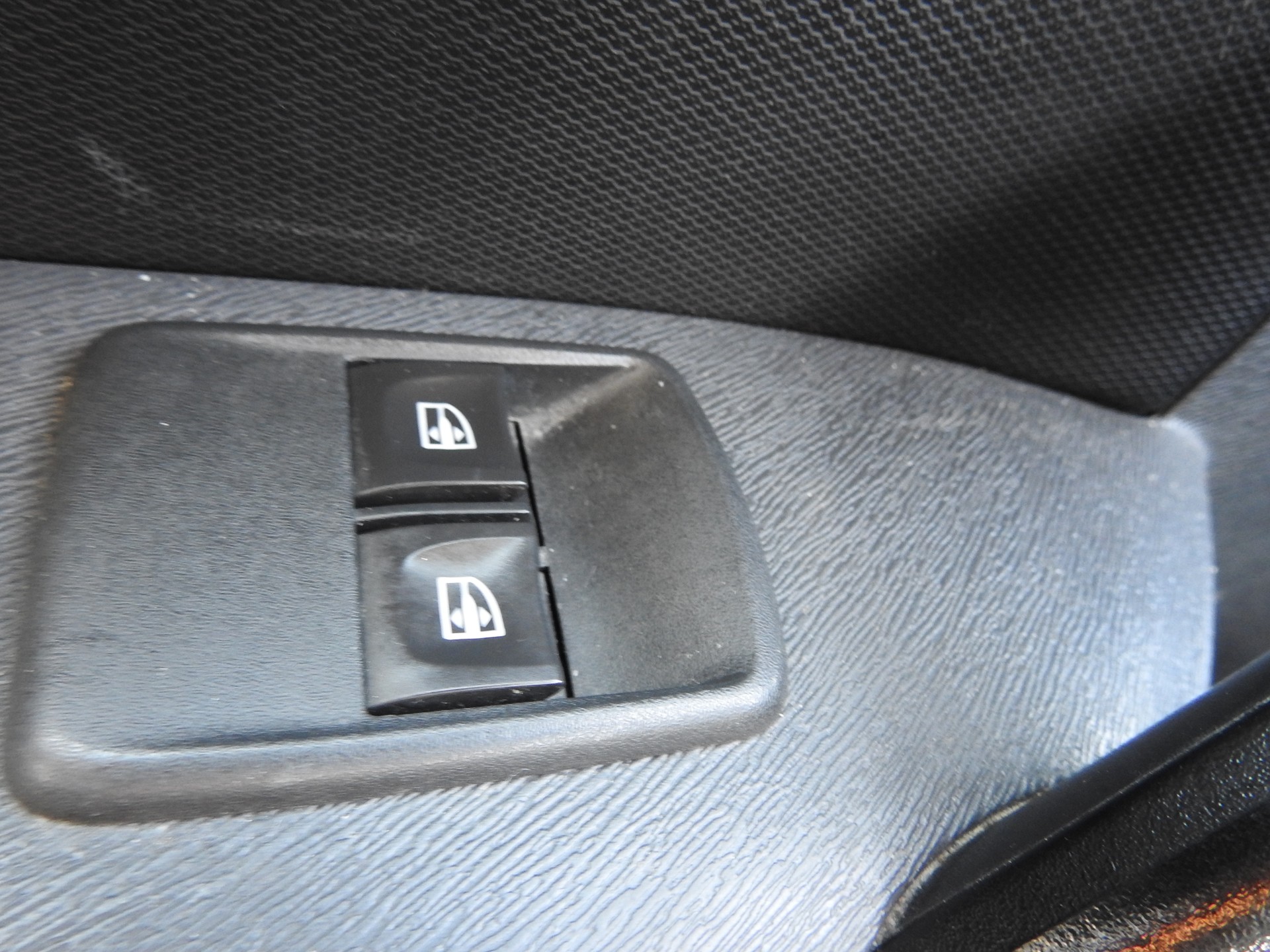 RENAULT Kangoo Compact 1.5 dCi 75 Access-image-18