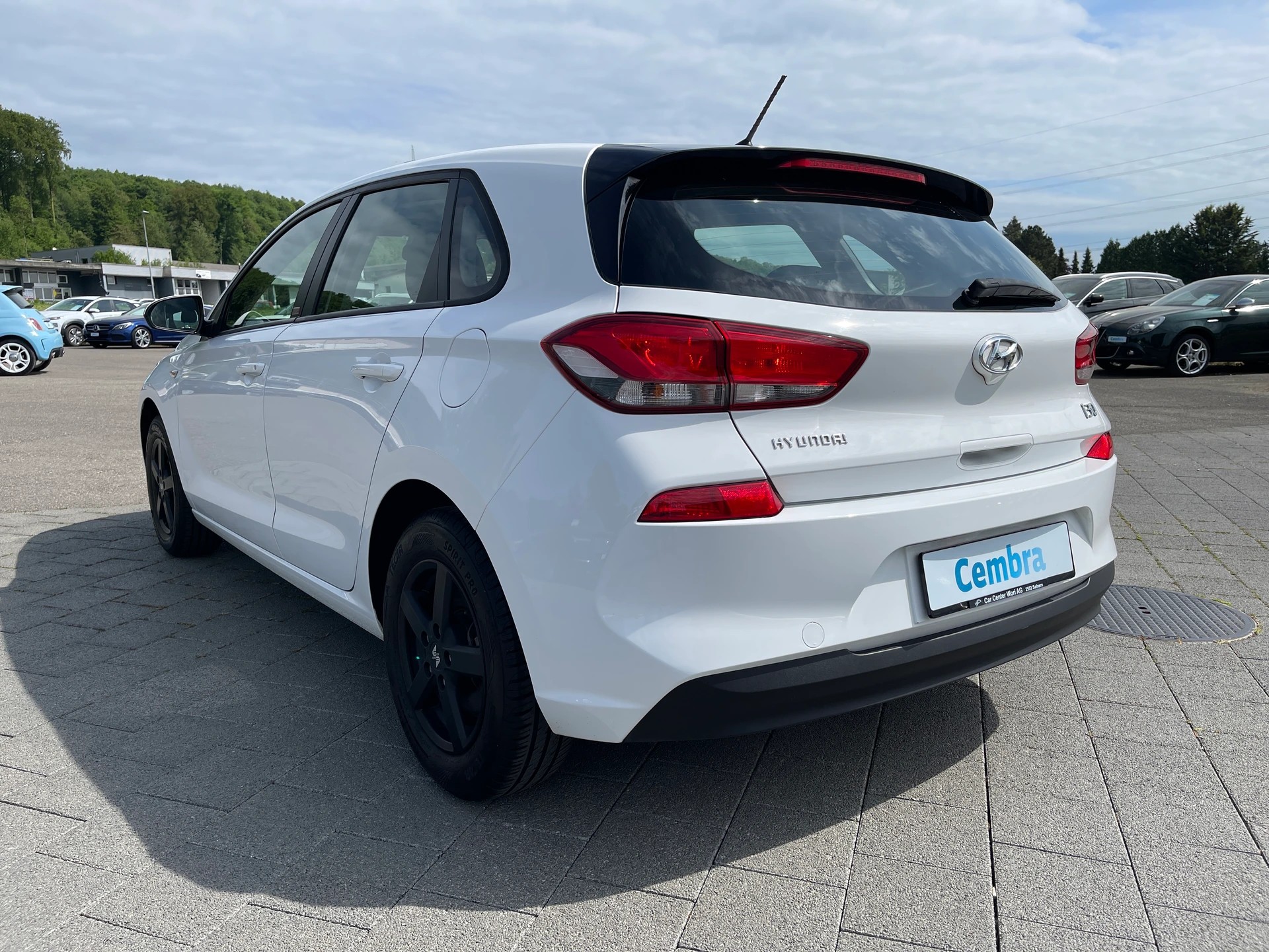 HYUNDAI i30 1.4 Pica-image-2