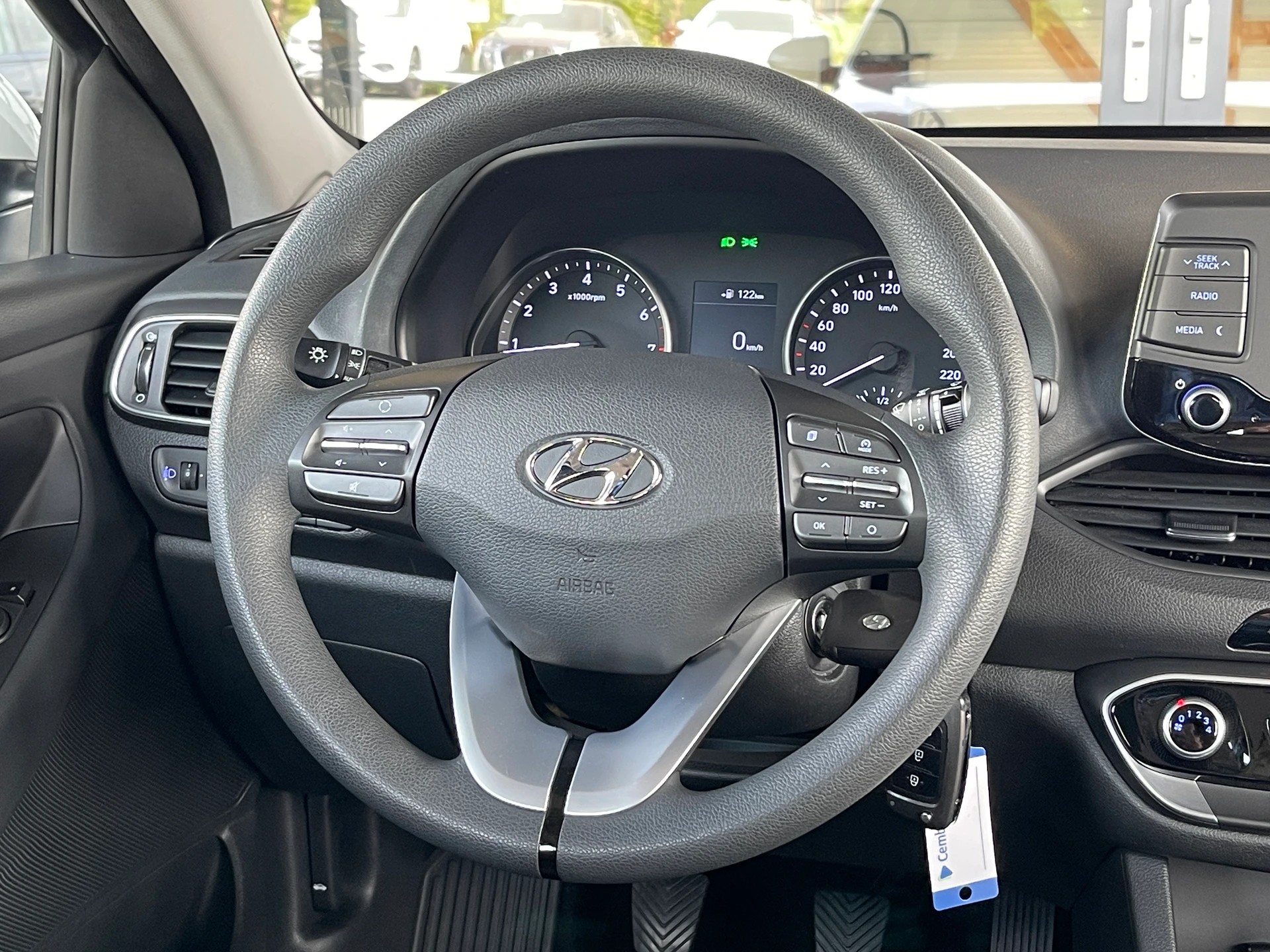 HYUNDAI i30 1.4 Pica-image-8