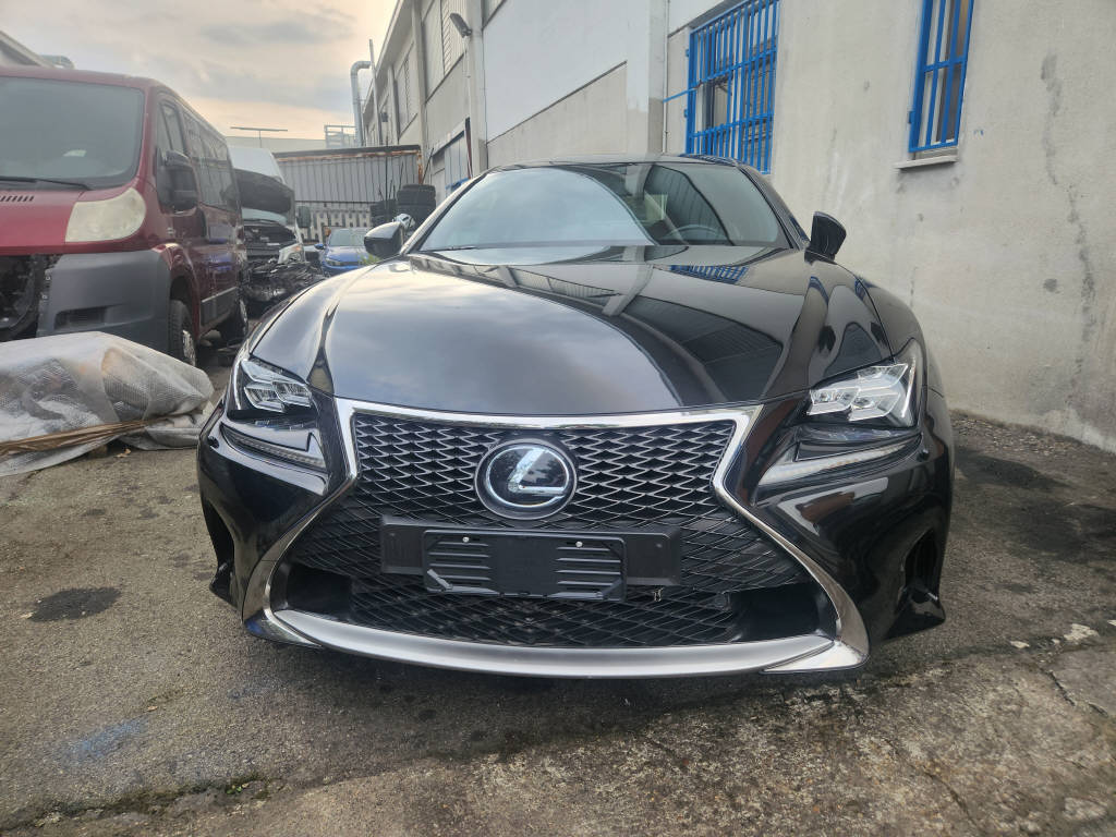 LEXUS RC 200t F-Sport-image-0