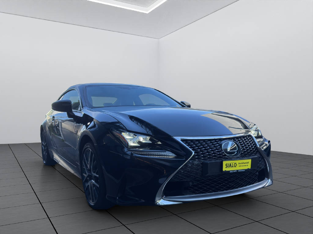 LEXUS RC 200t F-Sport-showroom-element-2