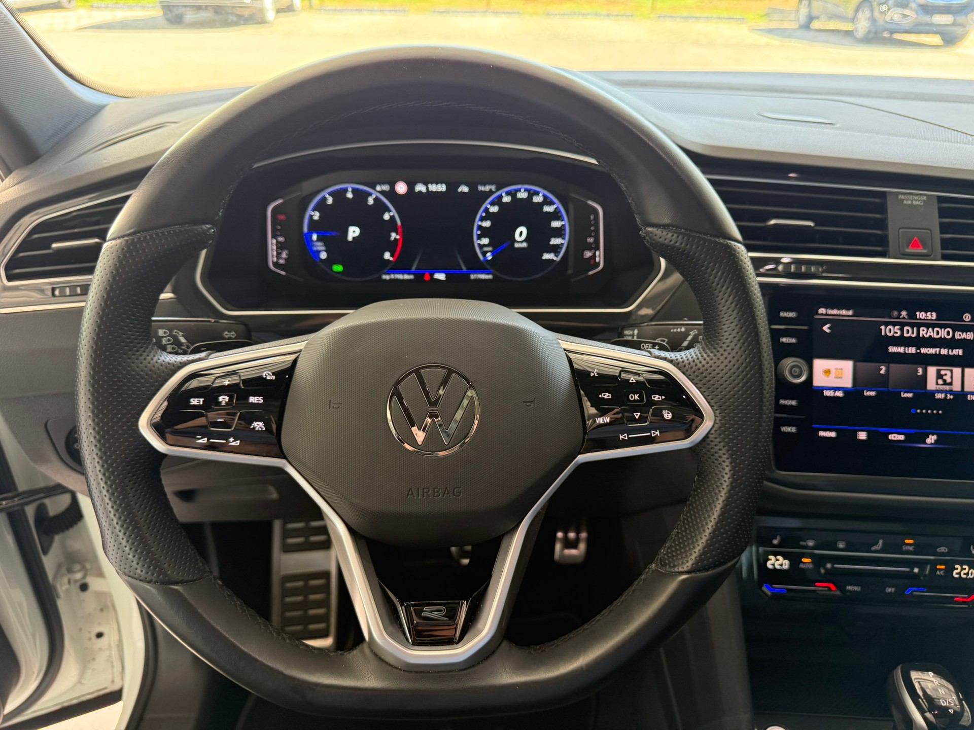VW Tiguan 2.0TSI R-Line 4Motion DSG-image-11