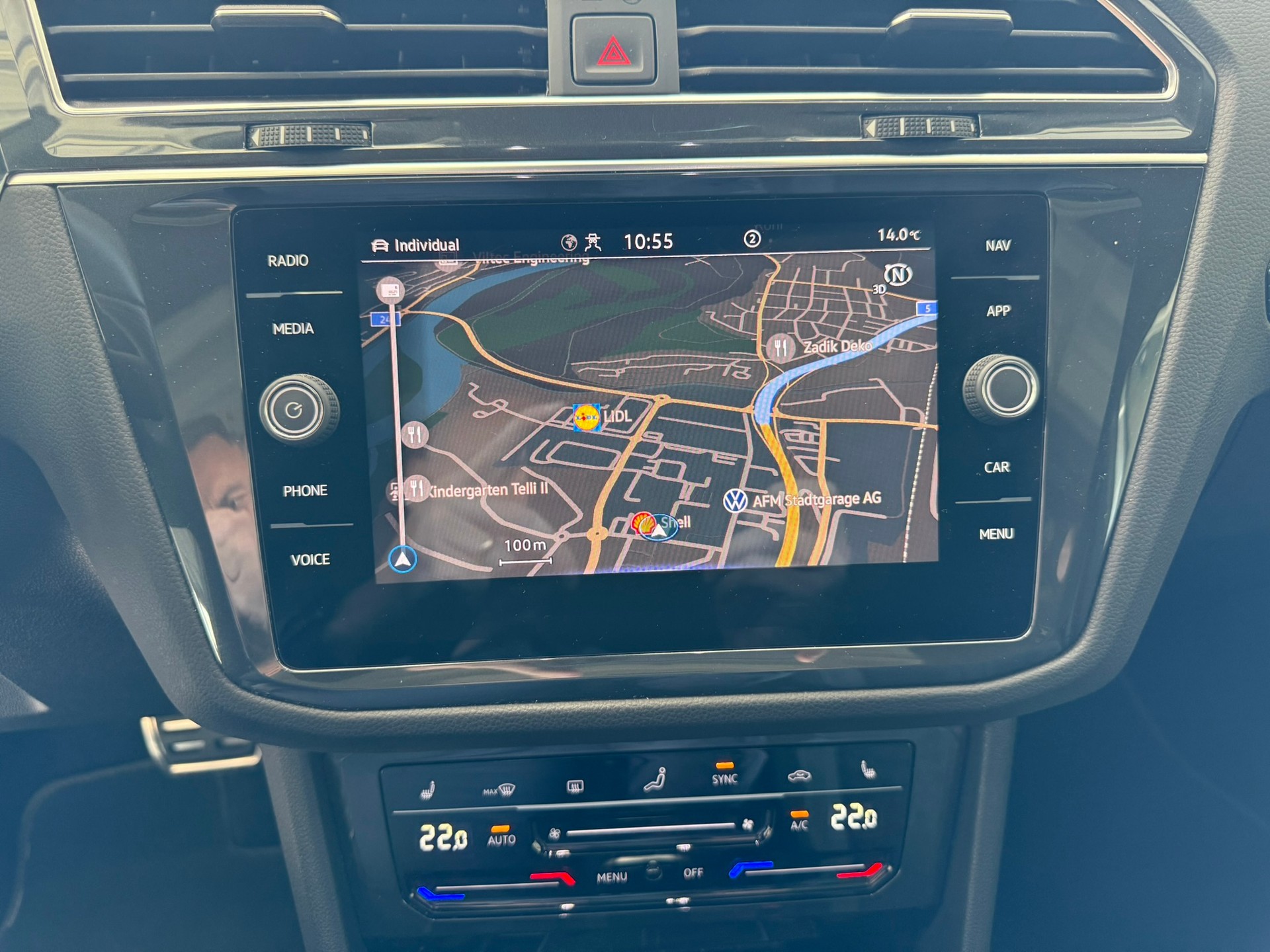 VW Tiguan 2.0TSI R-Line 4Motion DSG-image-14