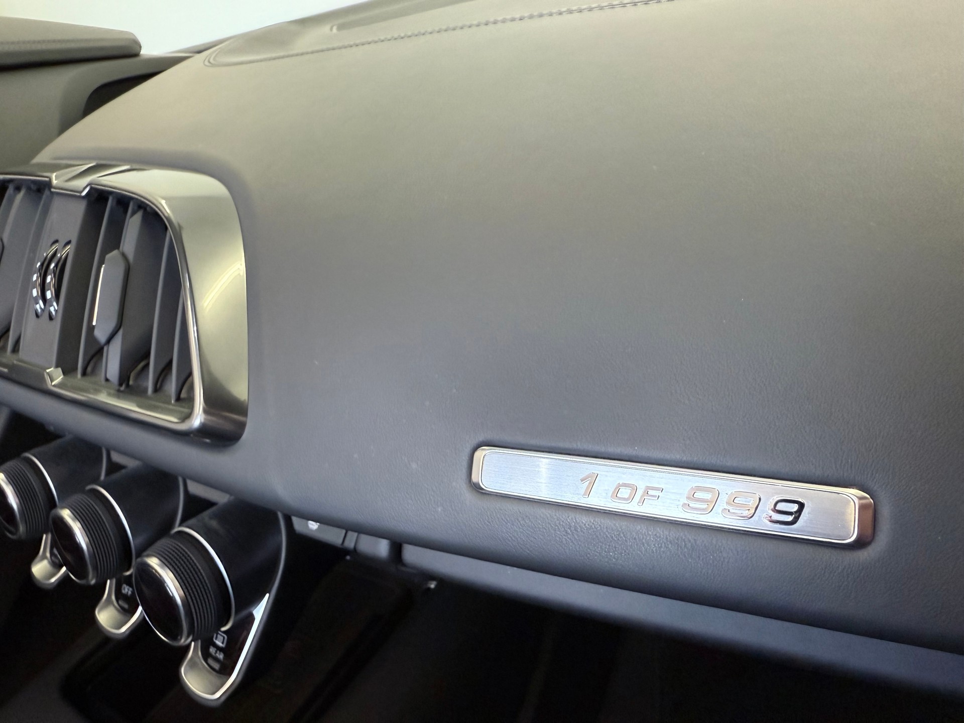 AUDI R8 Spyder 5.2 RWS S-Tronic-image-15