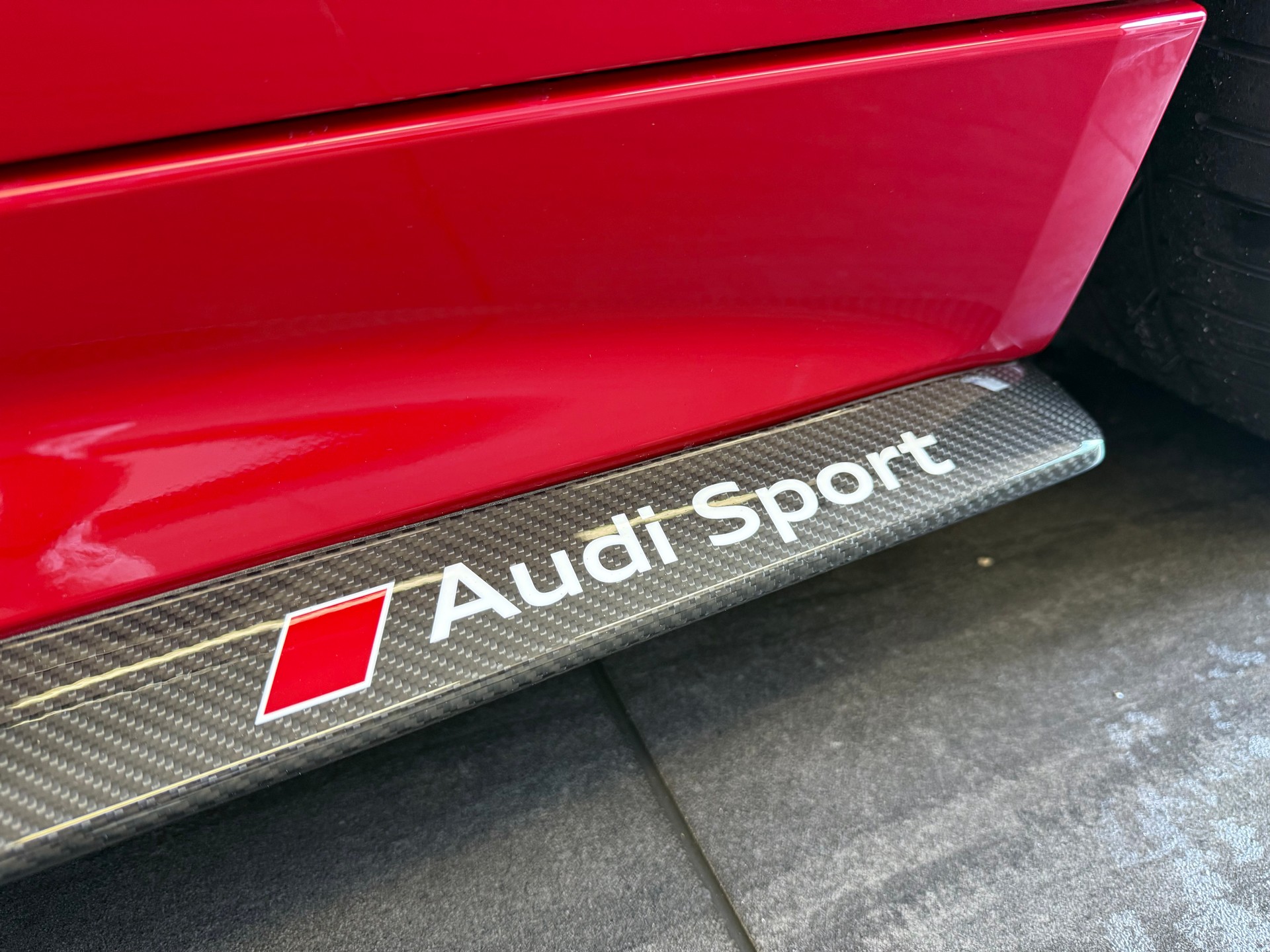 AUDI R8 Spyder 5.2 RWS S-Tronic-image-18