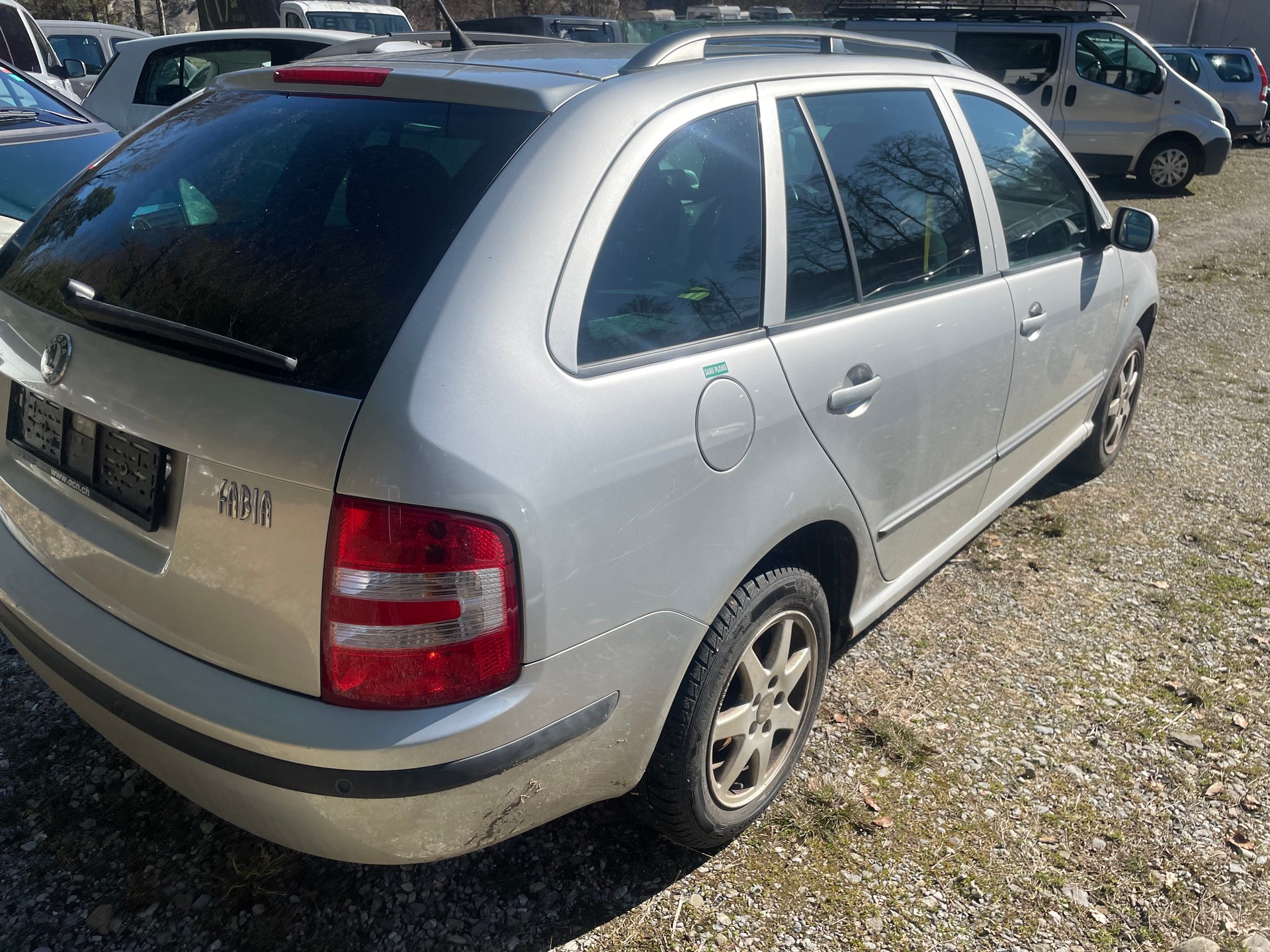 SKODA Fabia 1.4 16V Elegance-image-2