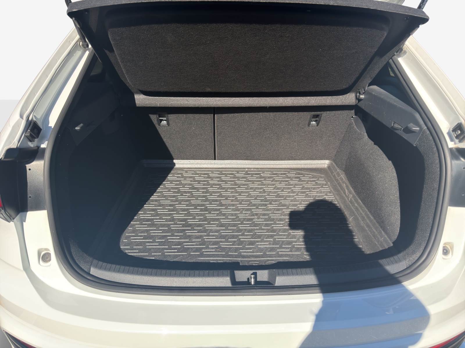 VW Taigo 1.0 TSI R-Line DSG-image-12