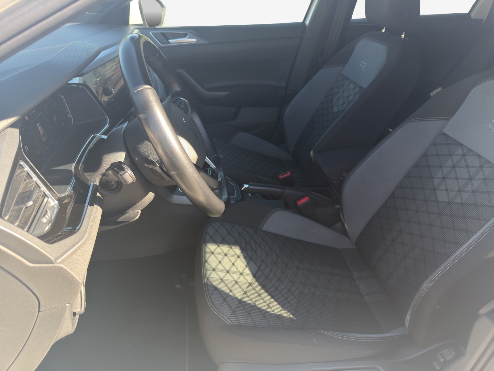 VW Taigo 1.0 TSI R-Line DSG-image-7