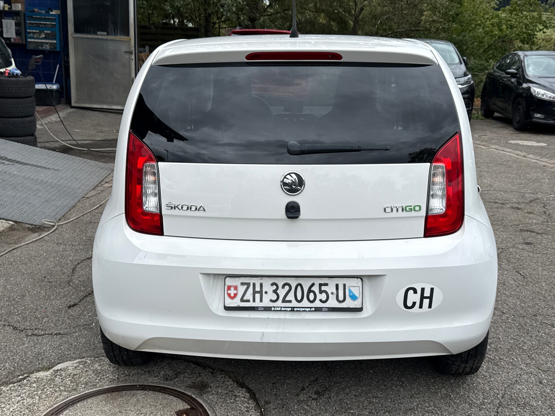 SKODA Citigo 1.0 Elegance-image-4