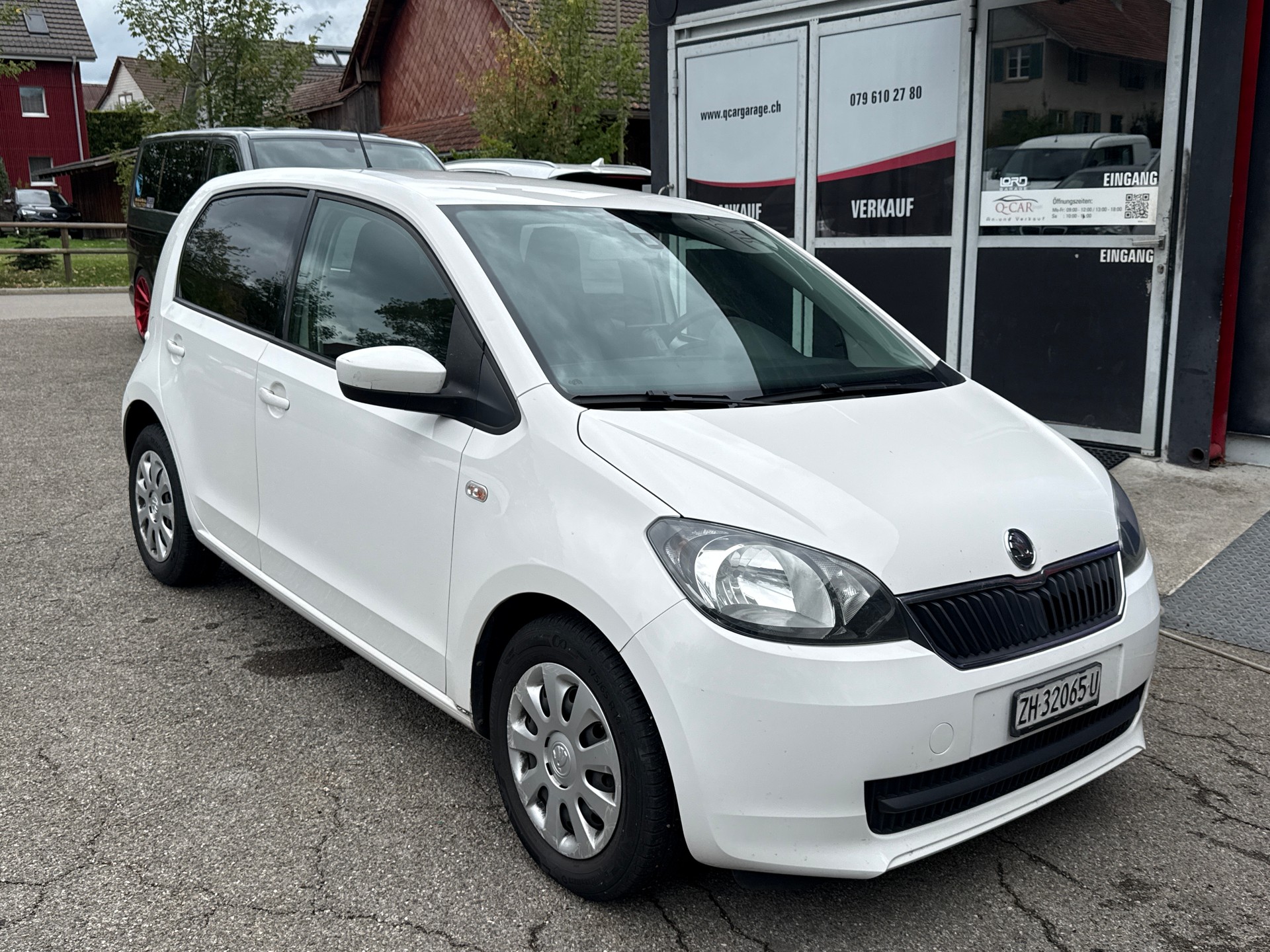 SKODA Citigo 1.0 Elegance-image-1