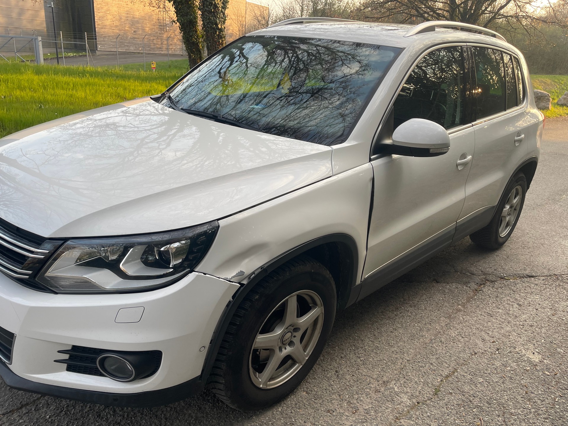 VW Tiguan 2.0 TDI BlueMotion Trend&Fun 4Motion DSG-image-3