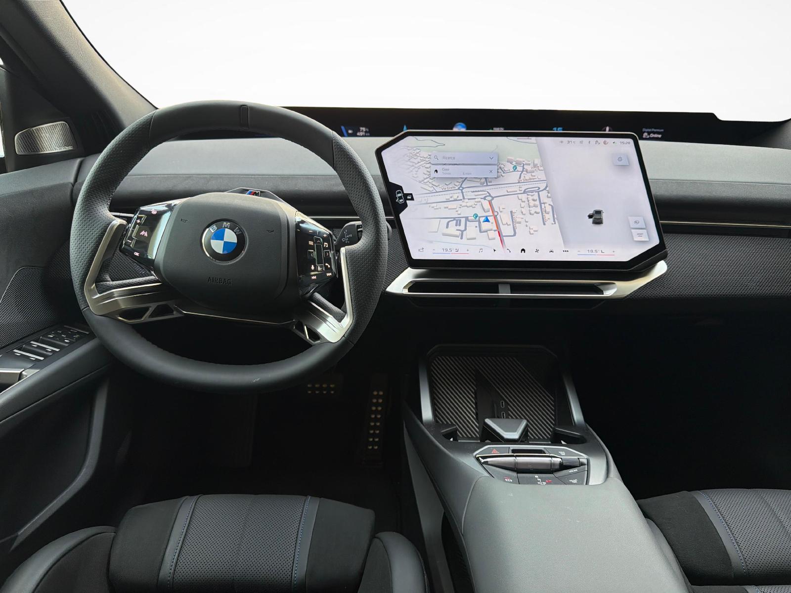 BMW iX3 50 xDrive-image-8