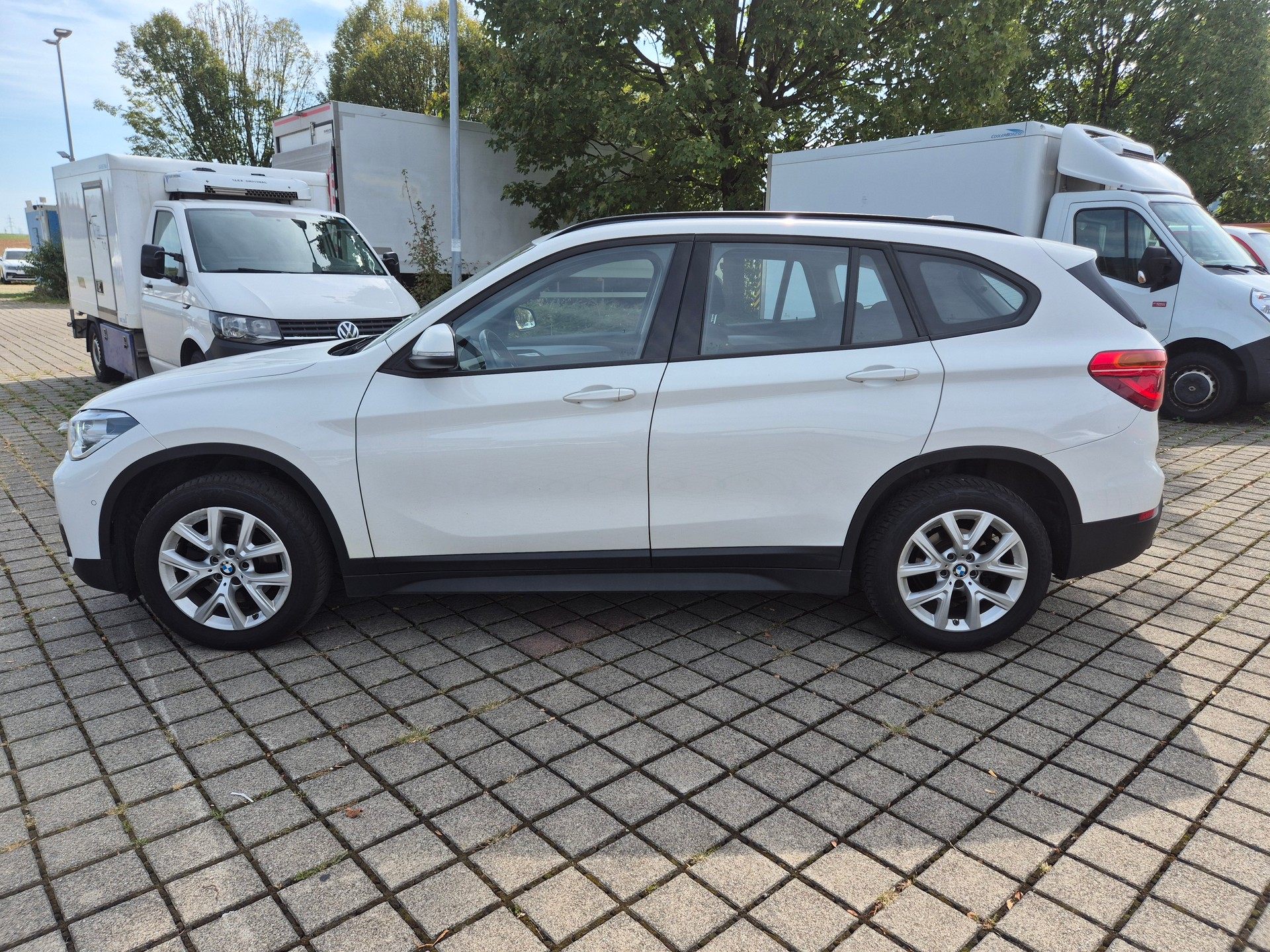 BMW X1 xDrive 18d xLine Steptronic-image-3