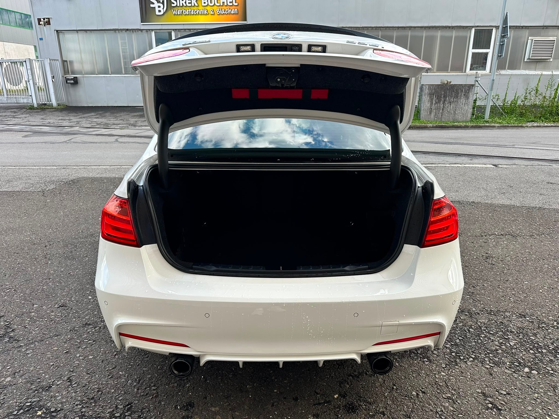 BMW 335i xDrive Sport Line Steptronic-image-8