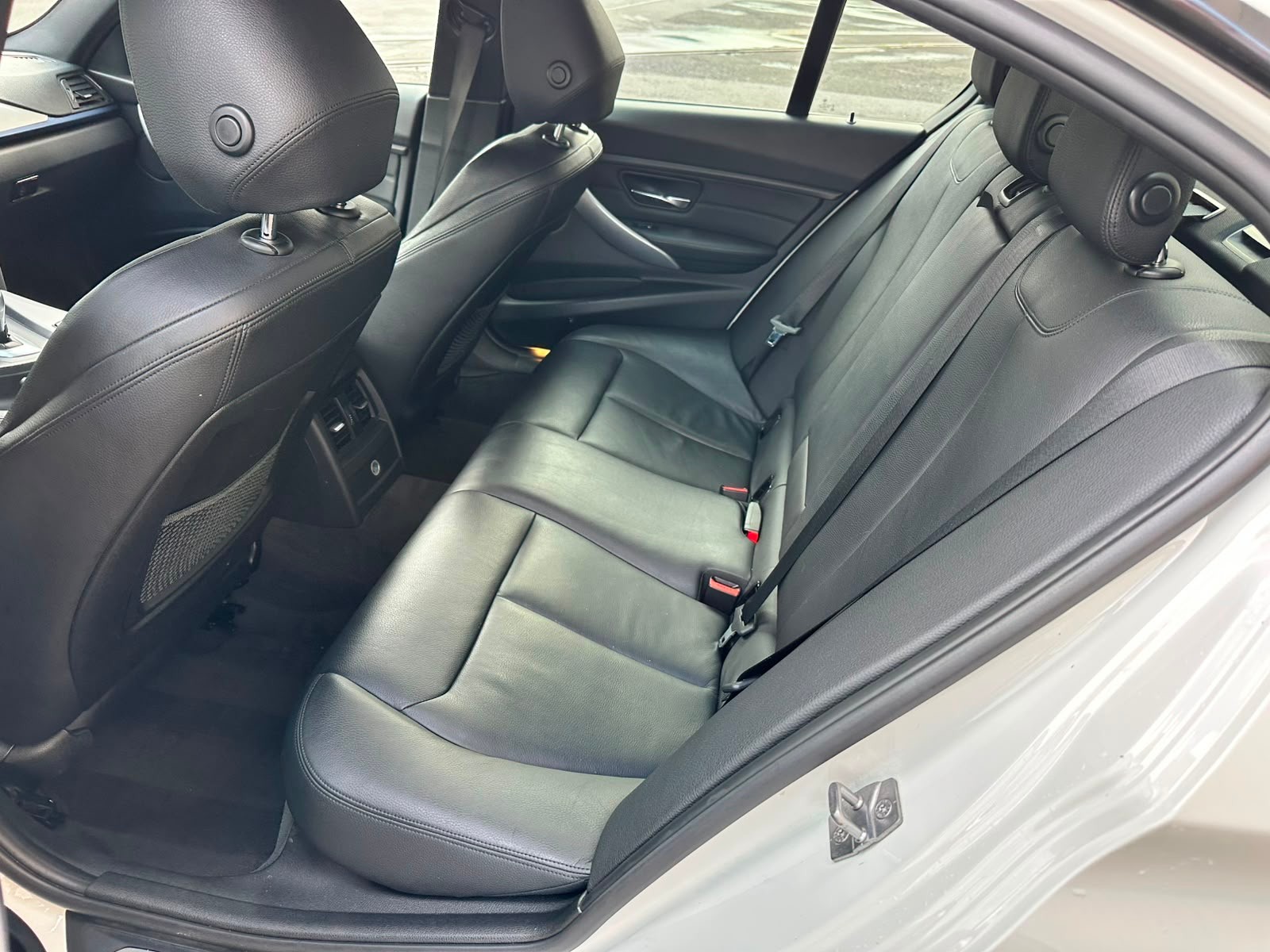 BMW 335i xDrive Sport Line Steptronic-image-11