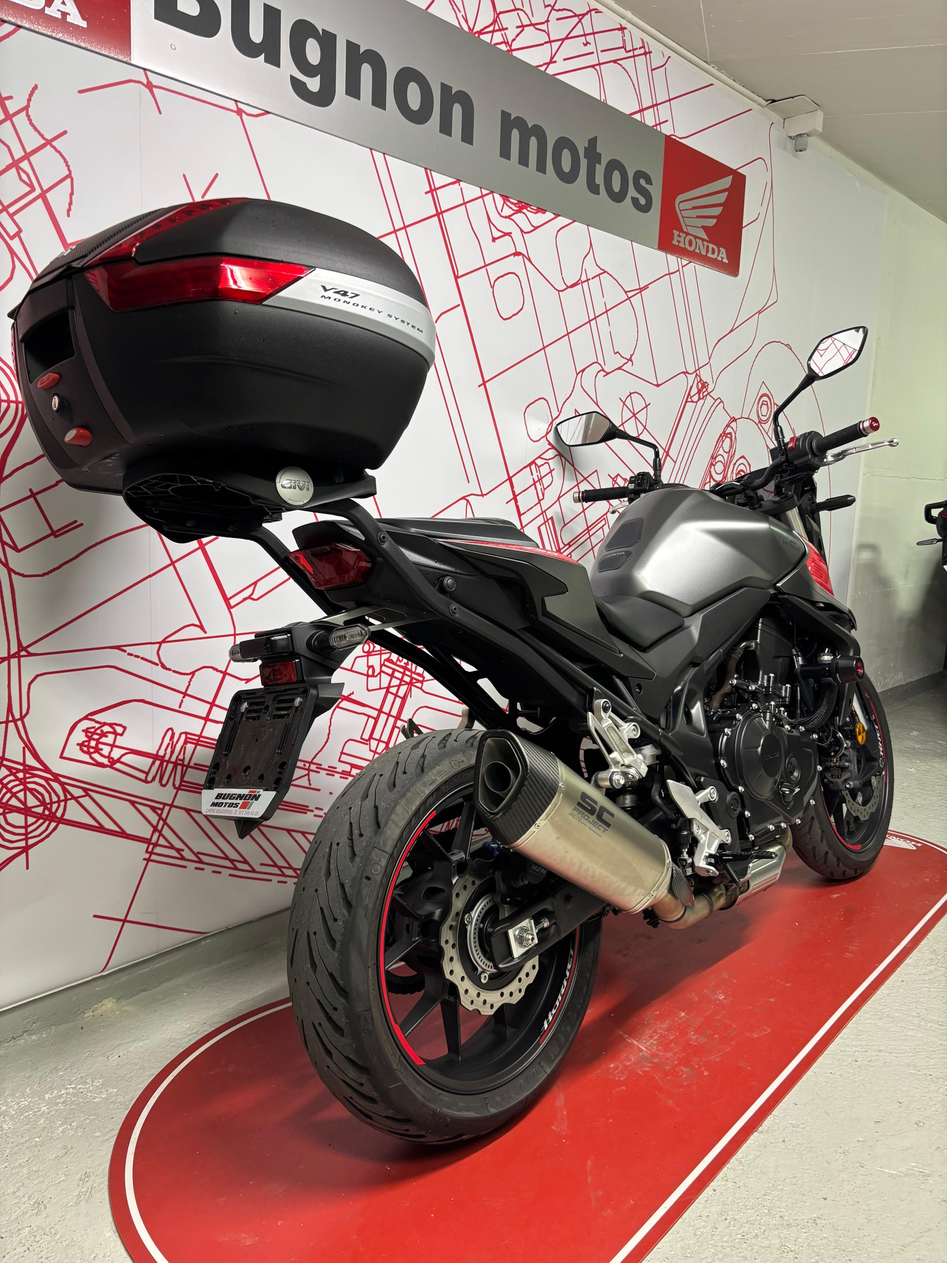 HONDA CB 750 Hornet-showroom-element-1