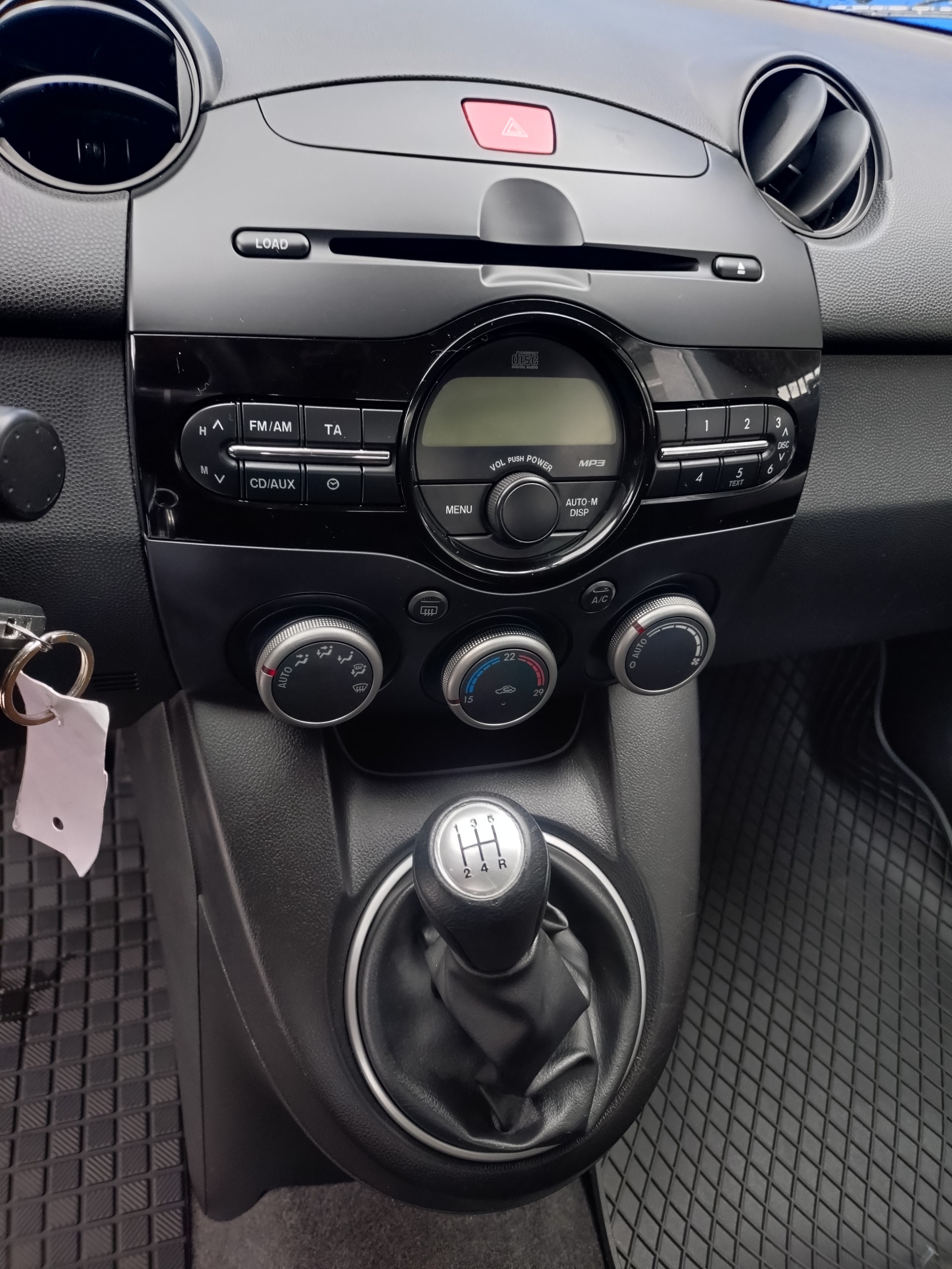 MAZDA 2 1.3i 16V Exclusive-image-9