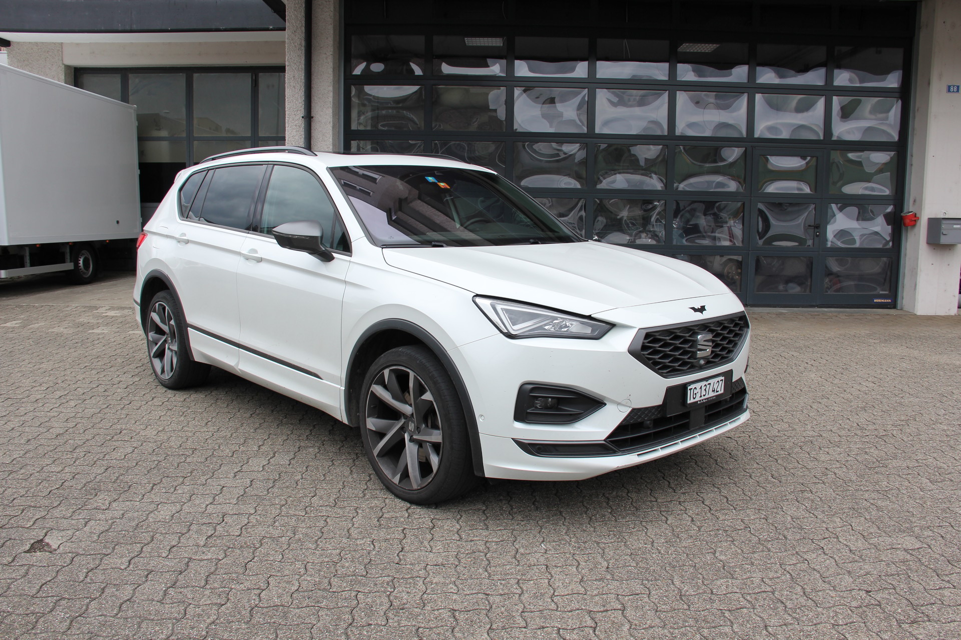 SEAT Tarraco 2.0TSI 4Drive Hola FR DSG-image-0