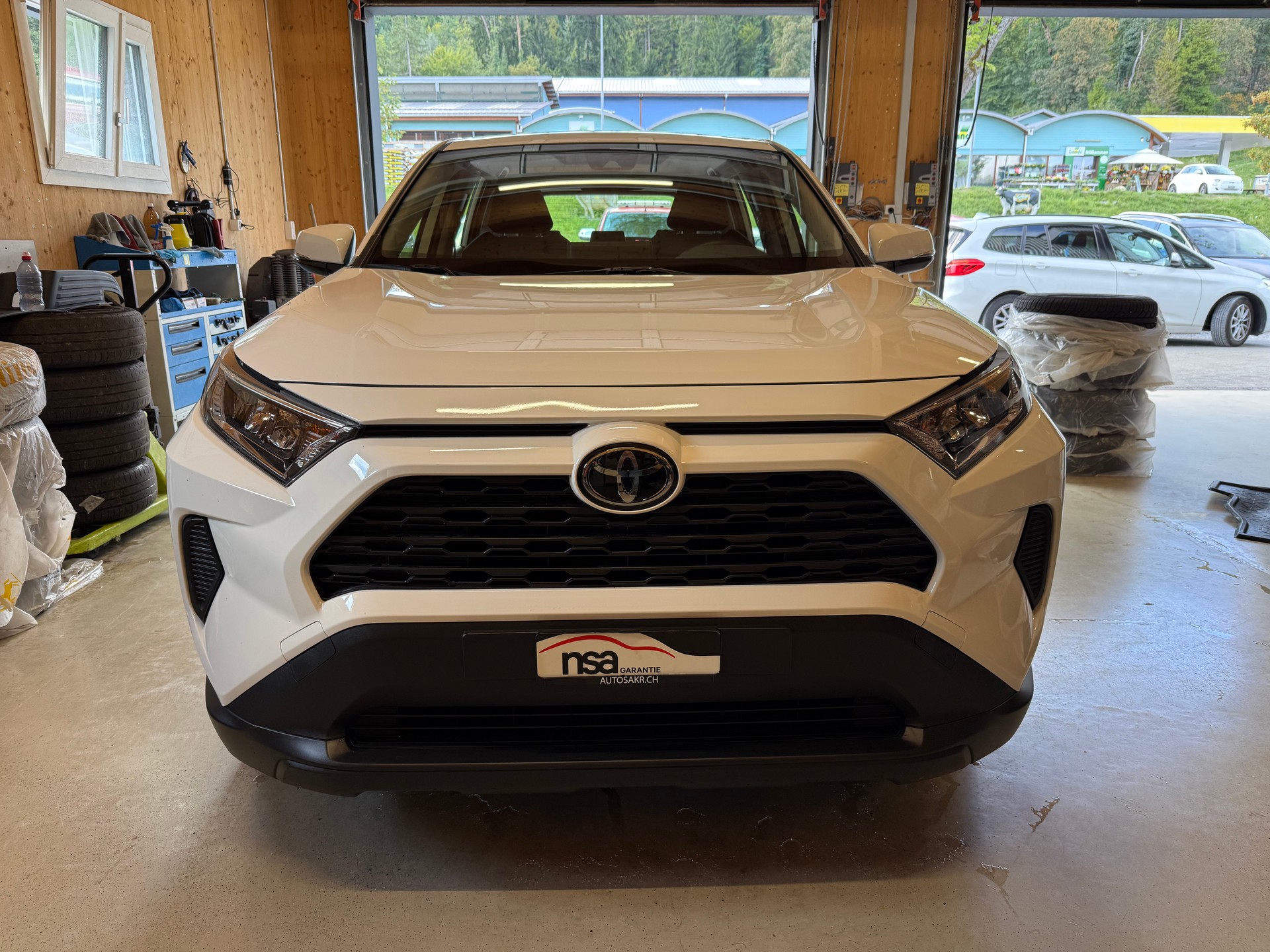 TOYOTA RAV-4 2.0 Active 2WD-image-1