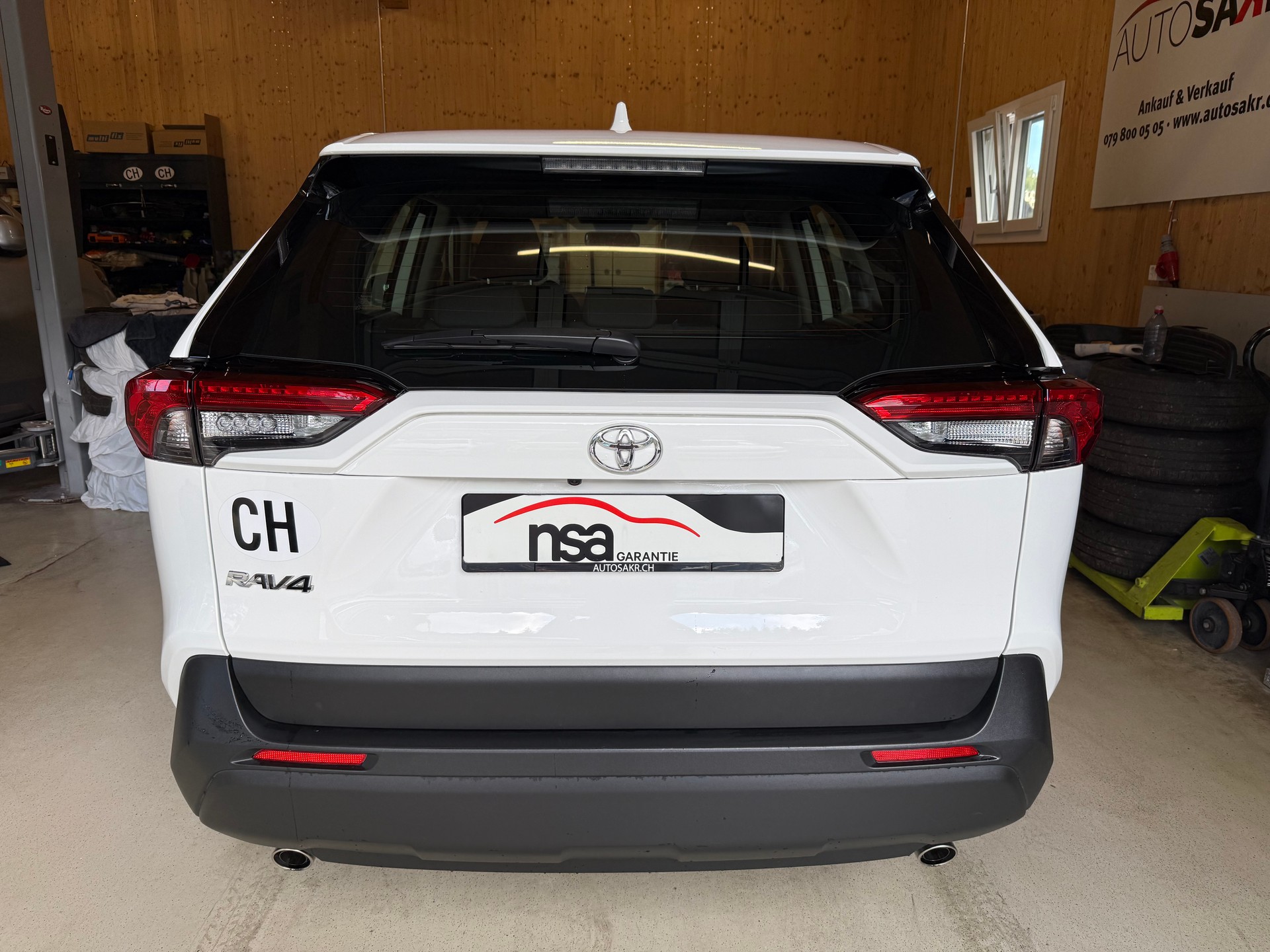 TOYOTA RAV-4 2.0 Active 2WD-image-4