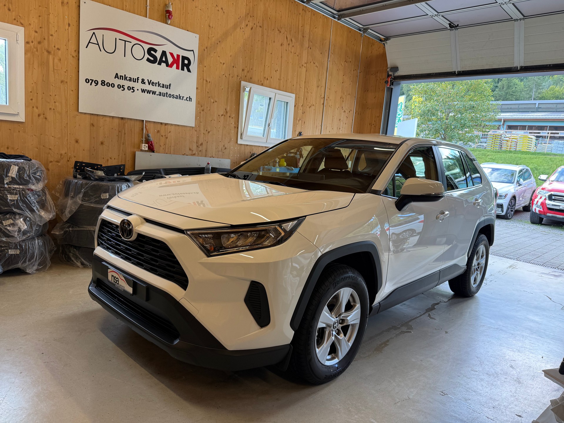 TOYOTA RAV-4 2.0 Active 2WD-image-0