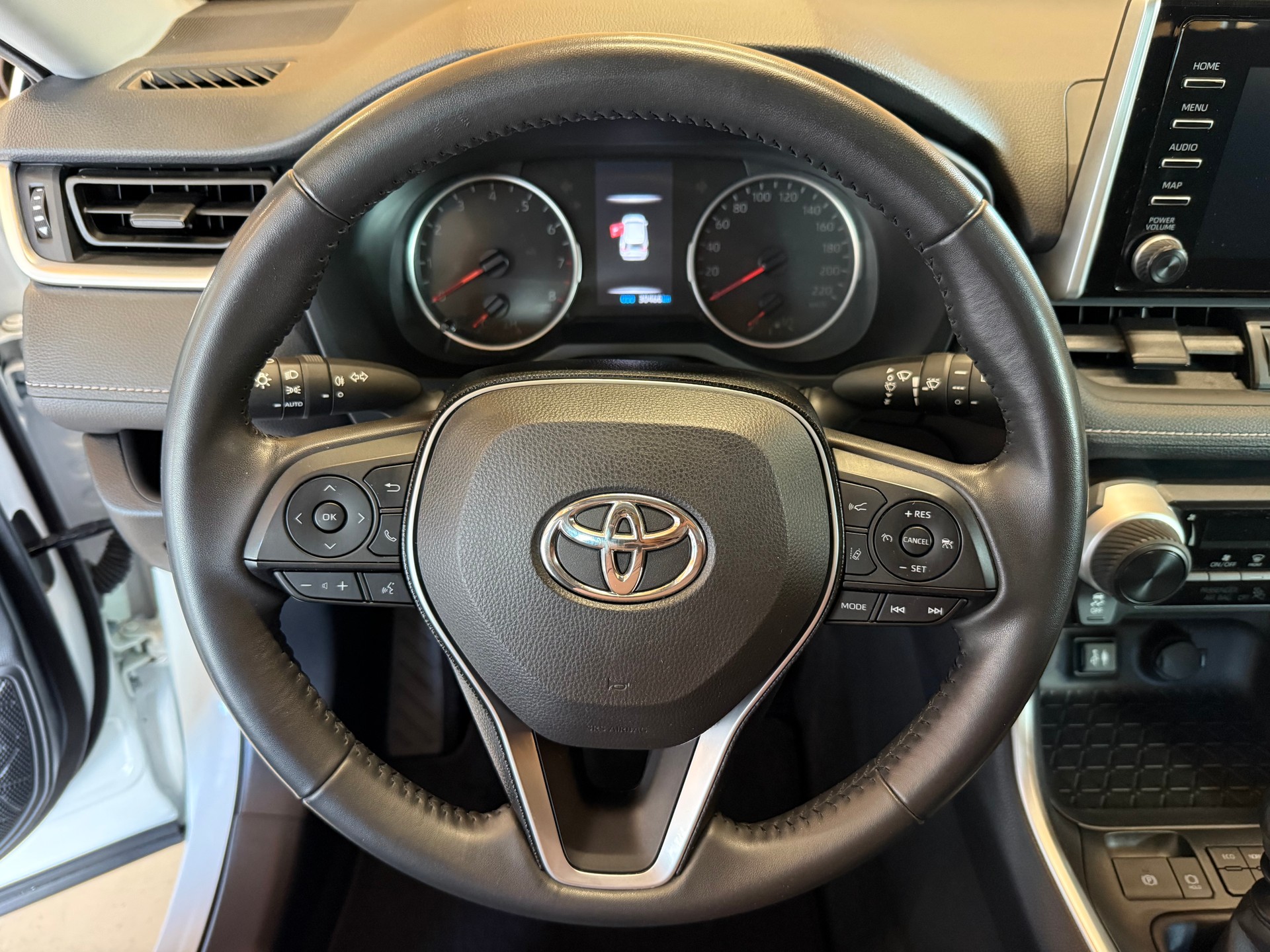TOYOTA RAV-4 2.0 Active 2WD-image-9
