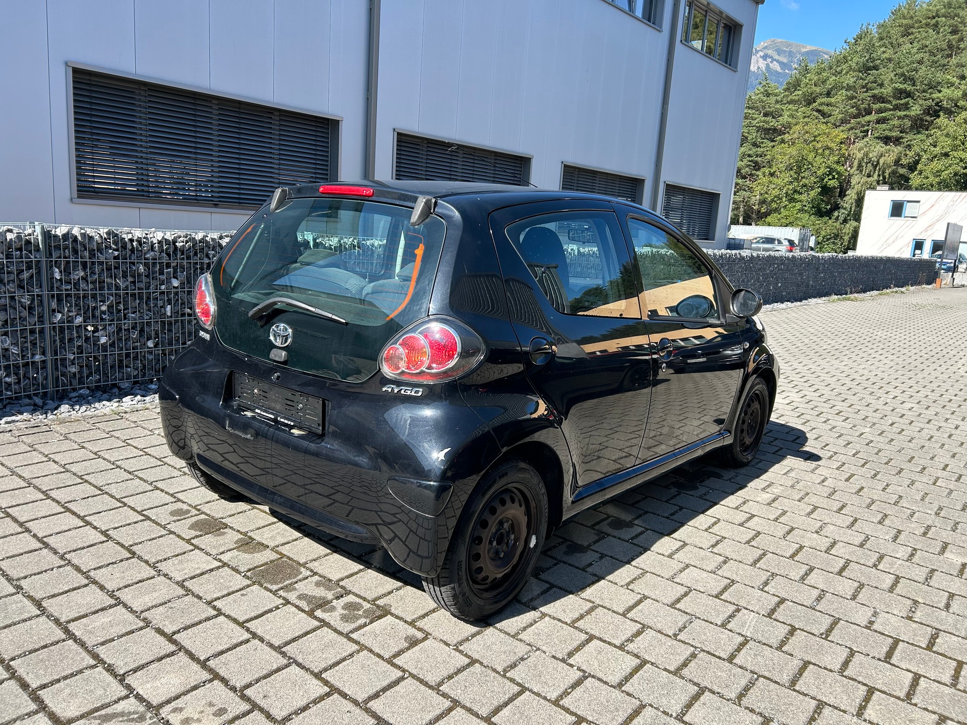 TOYOTA Aygo 1.0 Linea Terra-image-5