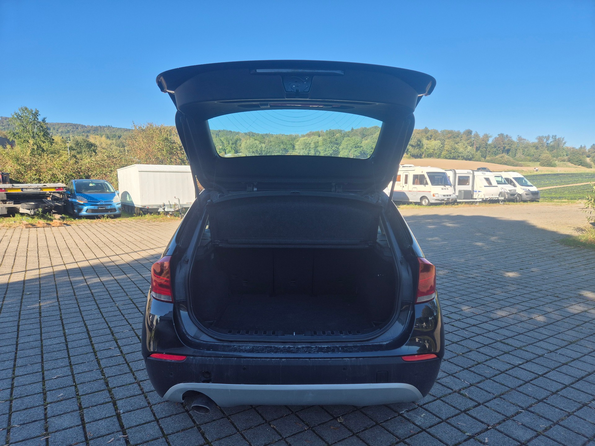 BMW X1 xDrive 20d-image-8