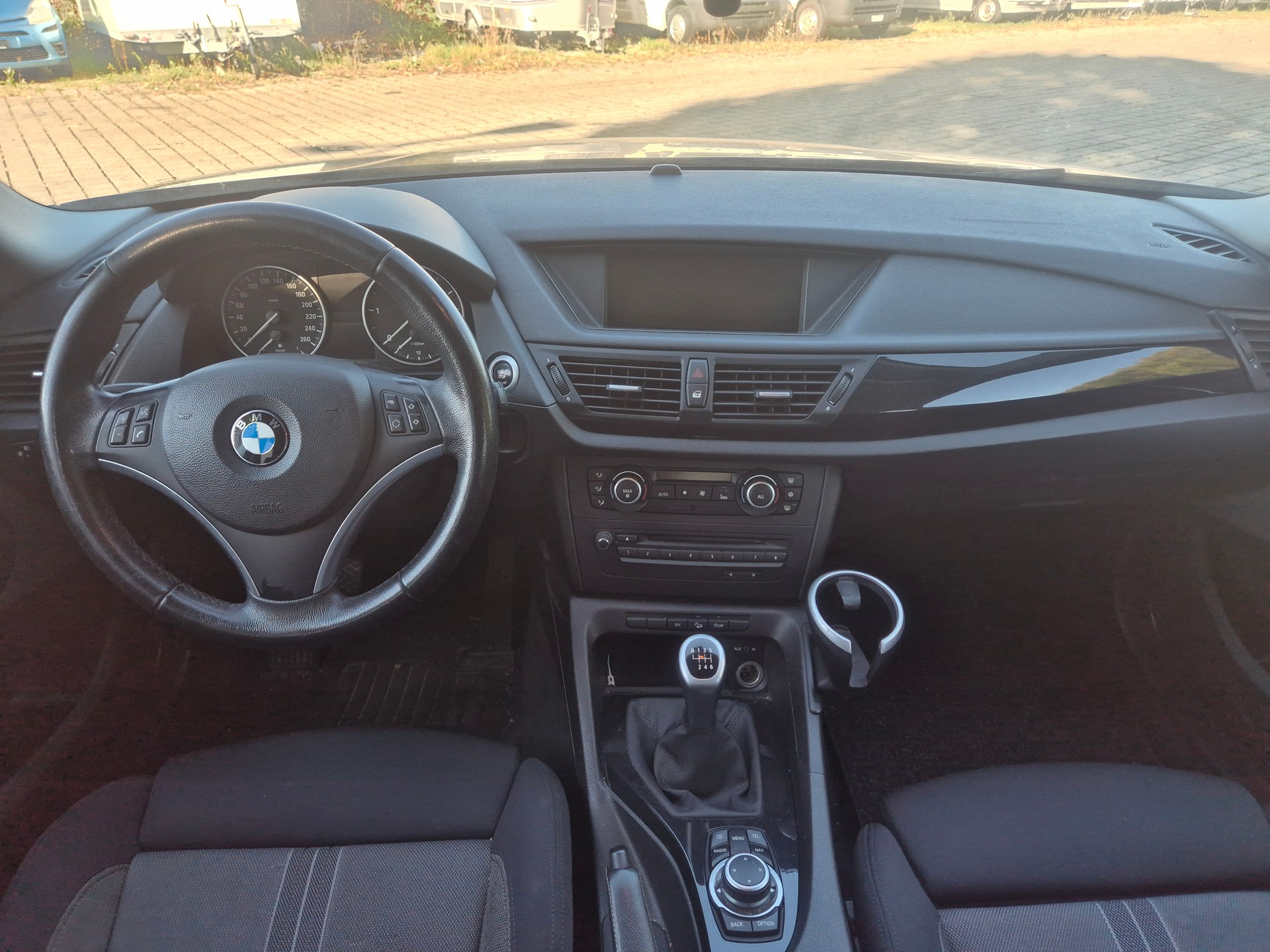 BMW X1 xDrive 20d-image-9