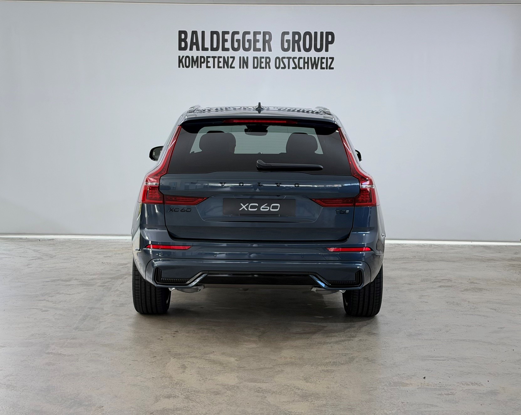 VOLVO XC60 2.0 T8 TE Black Edition e-image-6