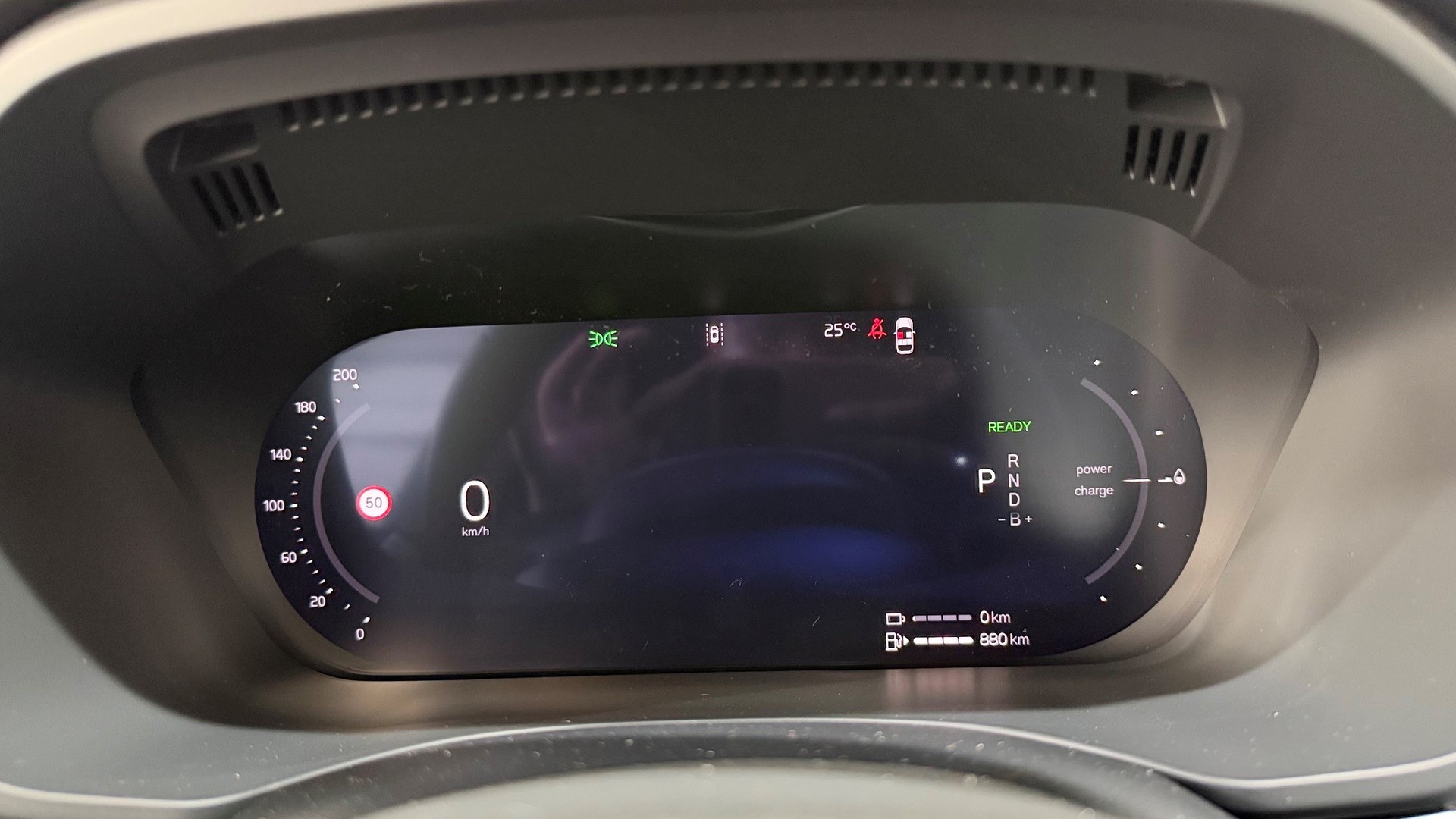 VOLVO XC60 2.0 T8 TE Black Edition e-image-10