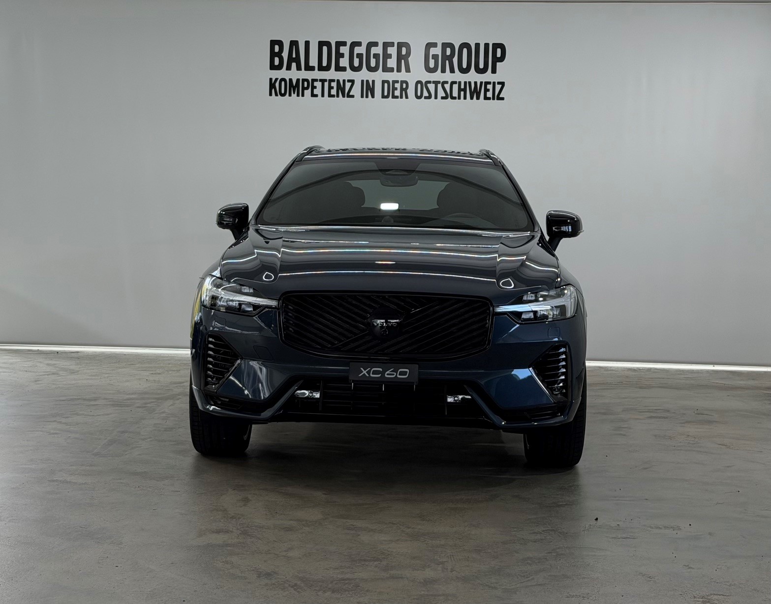 VOLVO XC60 2.0 T8 TE Black Edition e-image-7