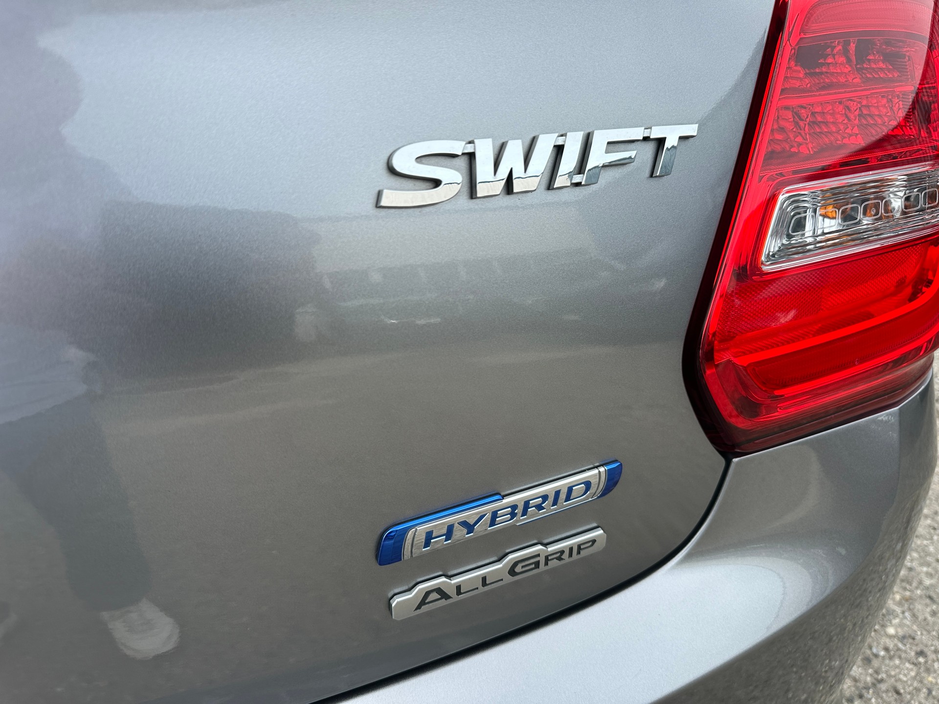 SUZUKI Swift 1.2i 16V SHVS Sergio Cellano Top Hybrid 4x4-image-12