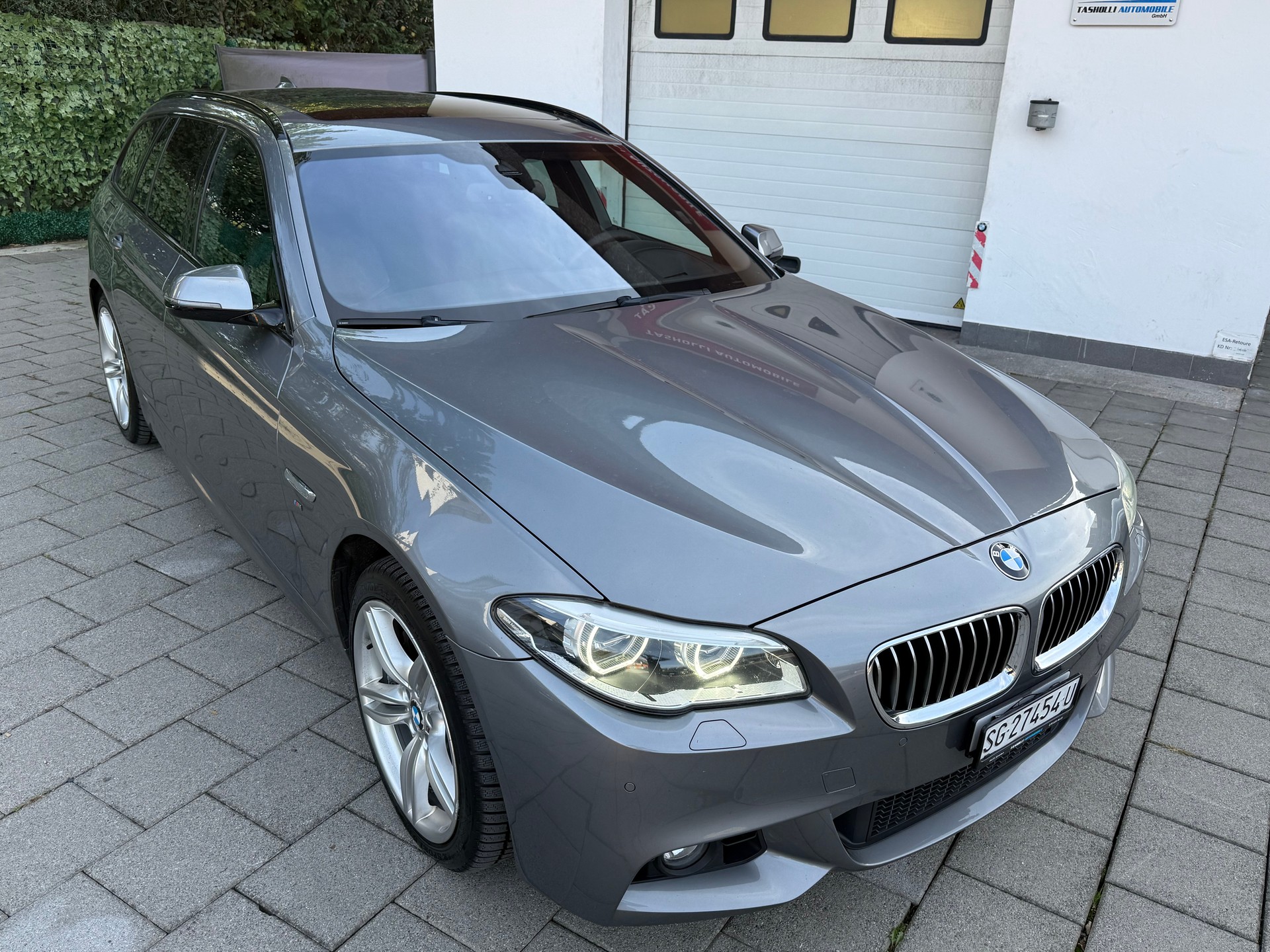 BMW 535d Touring xDrive Steptronic-image-12