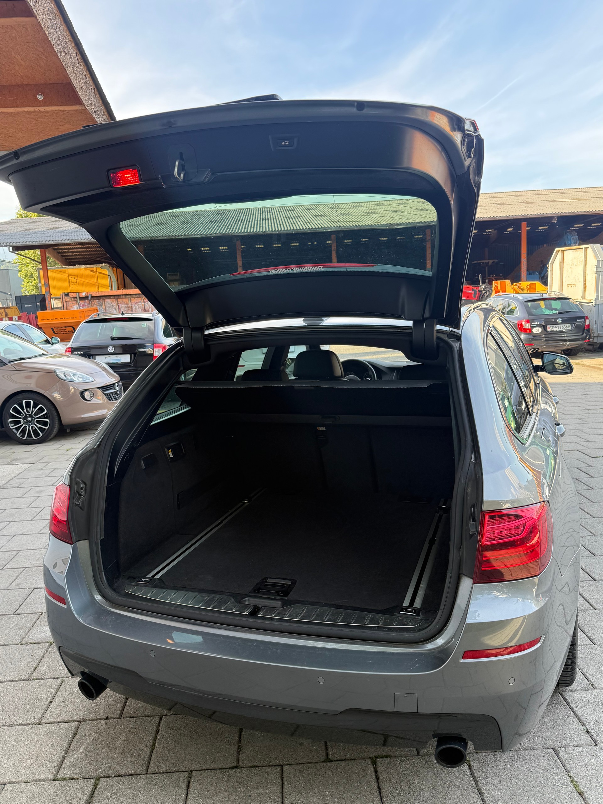 BMW 535d Touring xDrive Steptronic-image-10