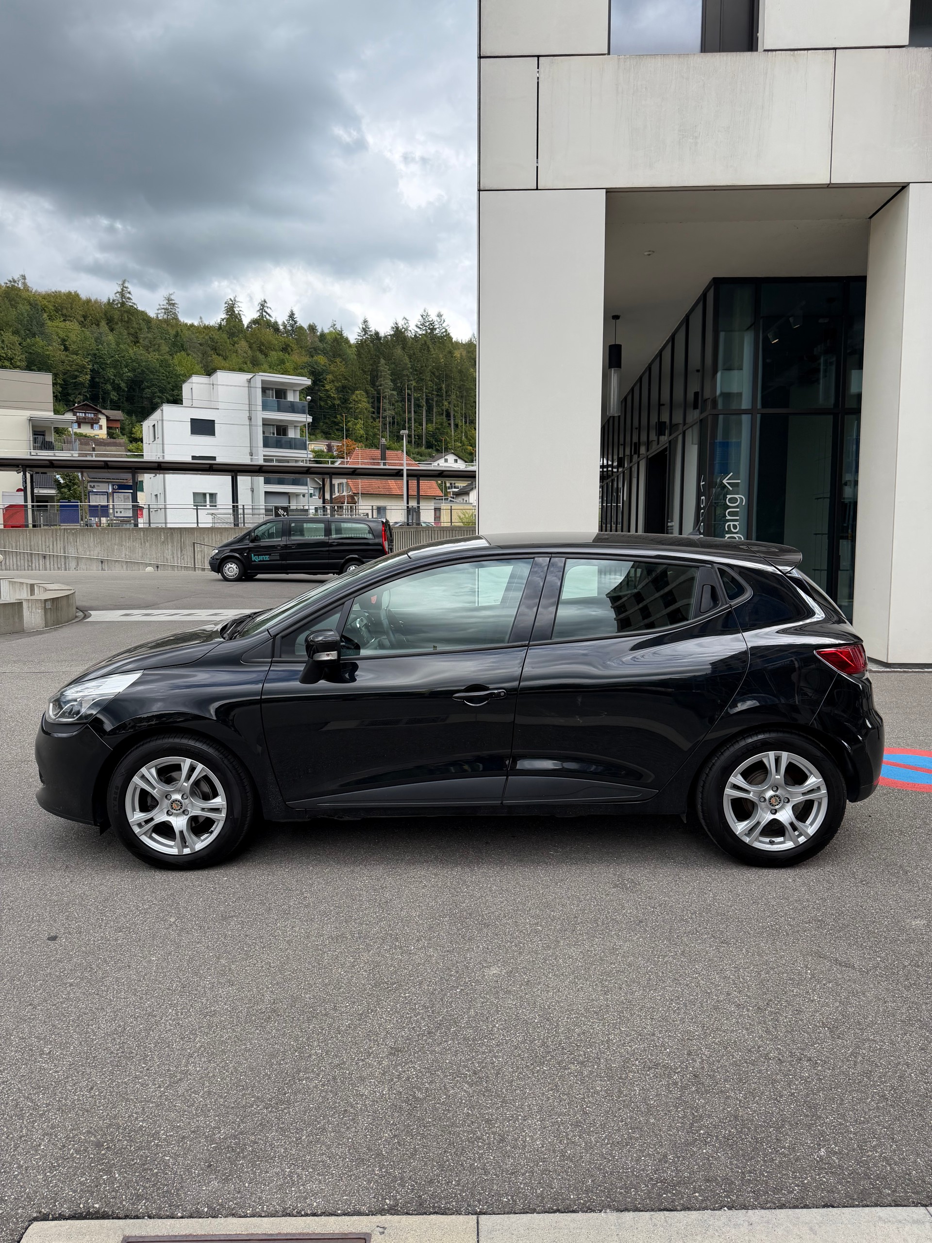 RENAULT Clio 0.9 12V Expression-image-2