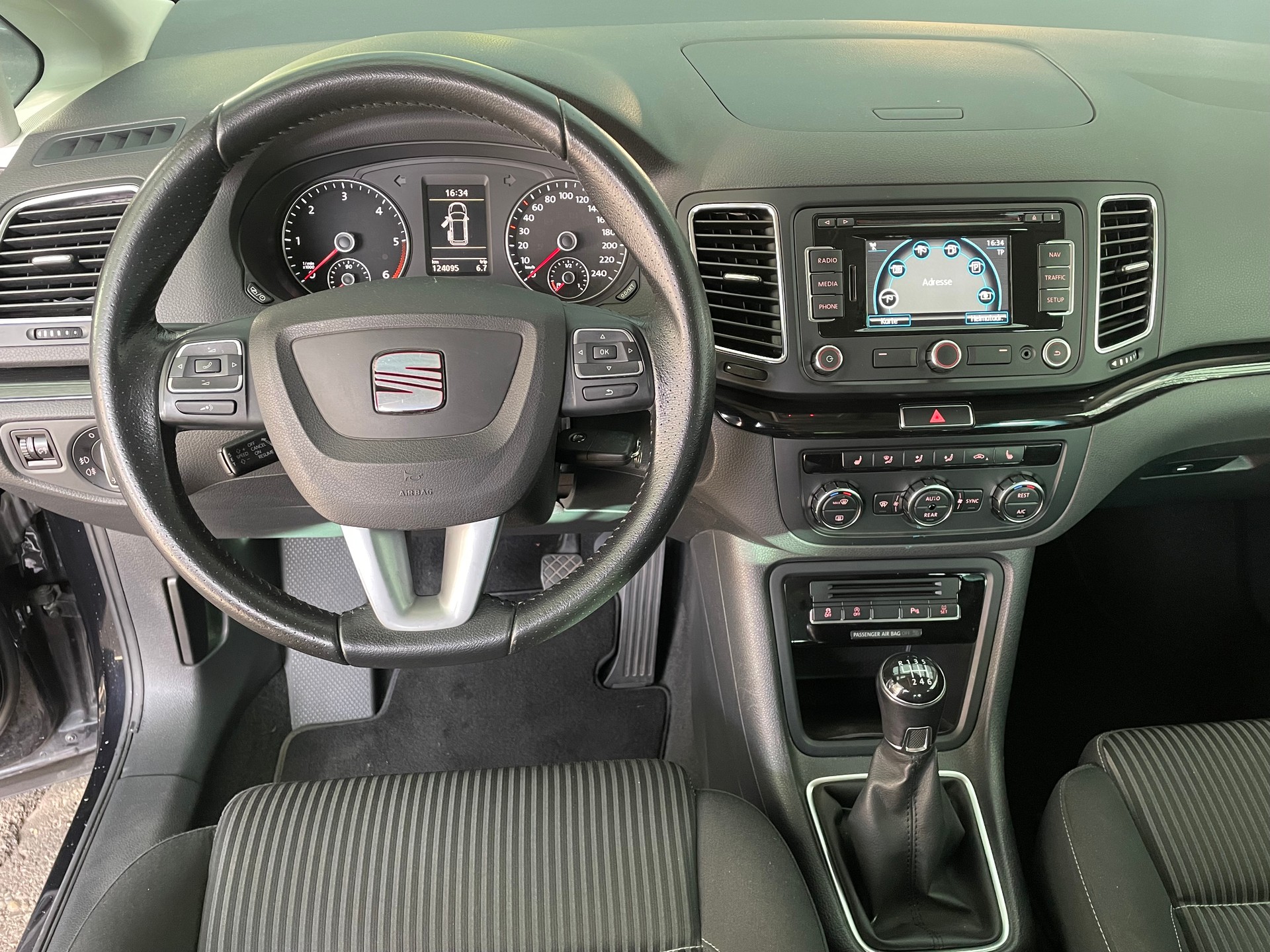 SEAT Alhambra 2.0 TDI Style 4x4-image-11