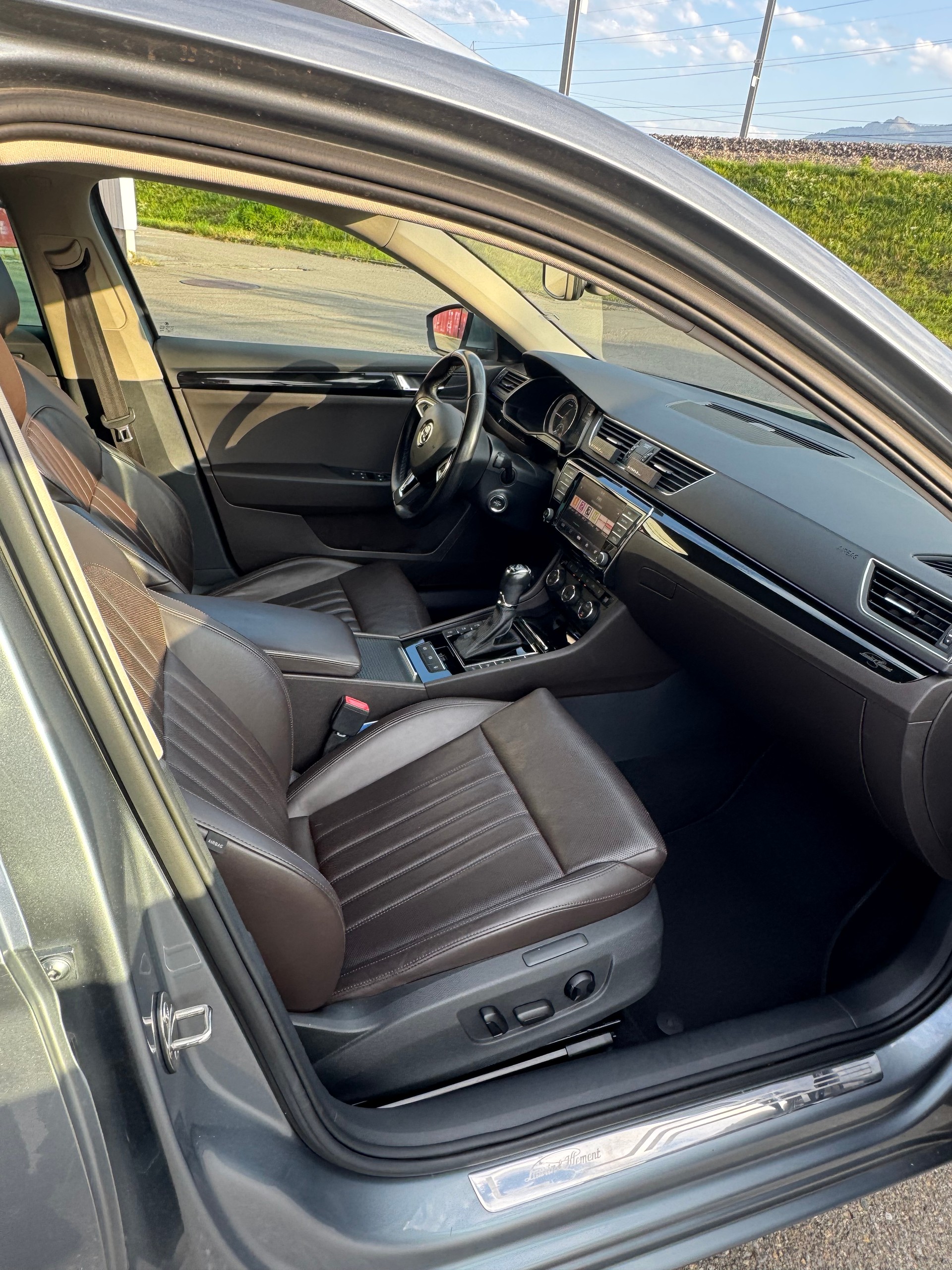 SKODA 2.0 TDI 190 L & K 4x4 DSG-image-4