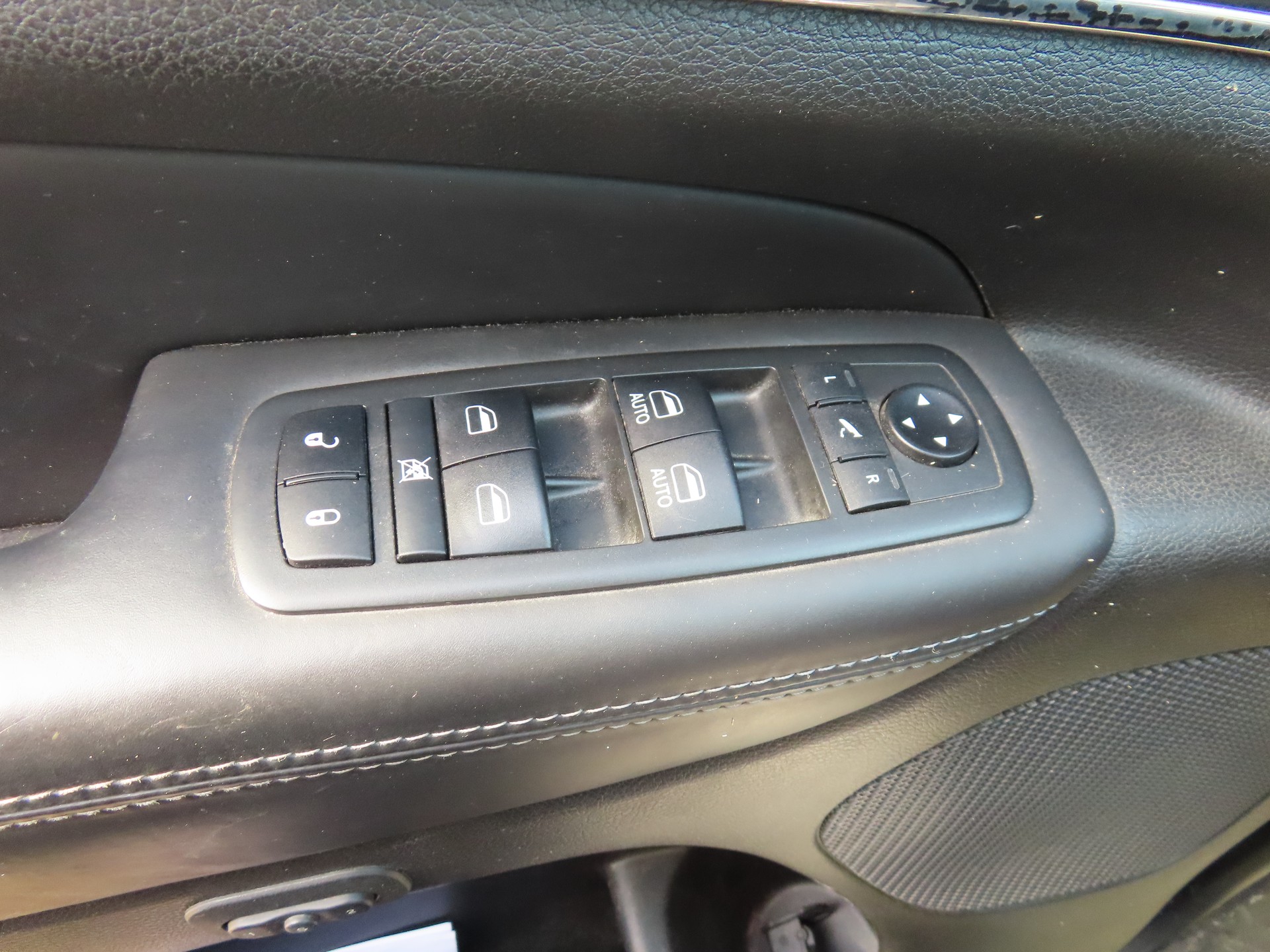 JEEP Grand Cherokee 3.0 CRD Limited Automatic-image-15