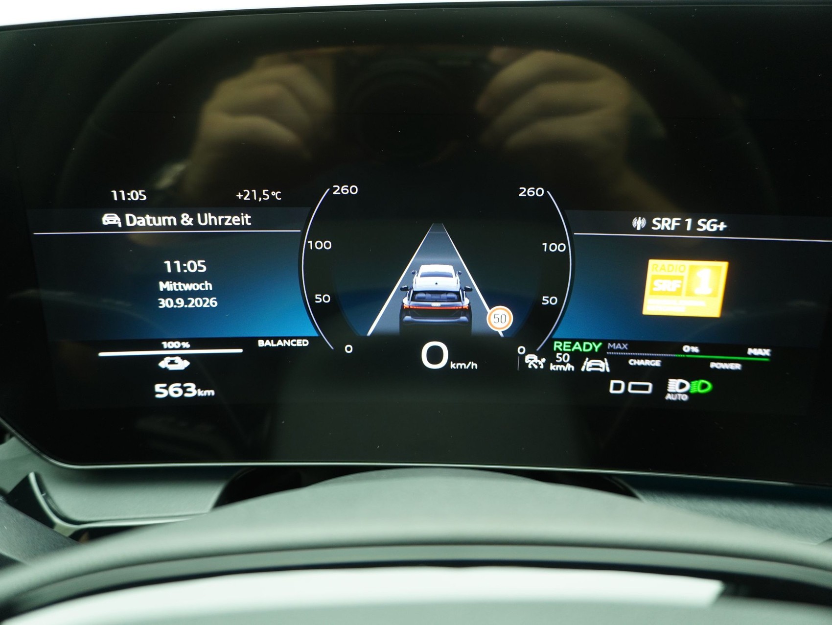 AUDI Q6 e-tron S line quattro **Audi Werksgarantie bis 01/2031**-image-16