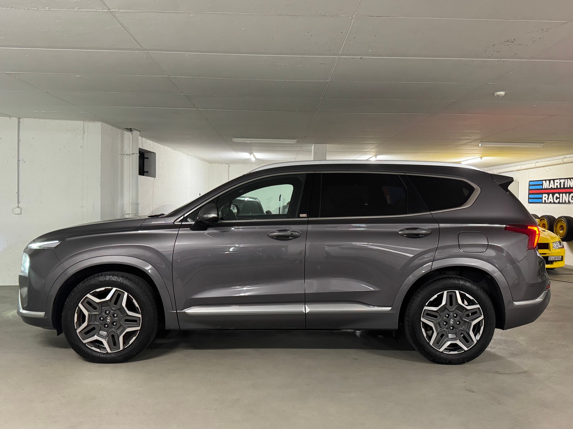 HYUNDAI Santa Fe 1.6 T-GDi HEV Vertex 4WD Automatic-image-3