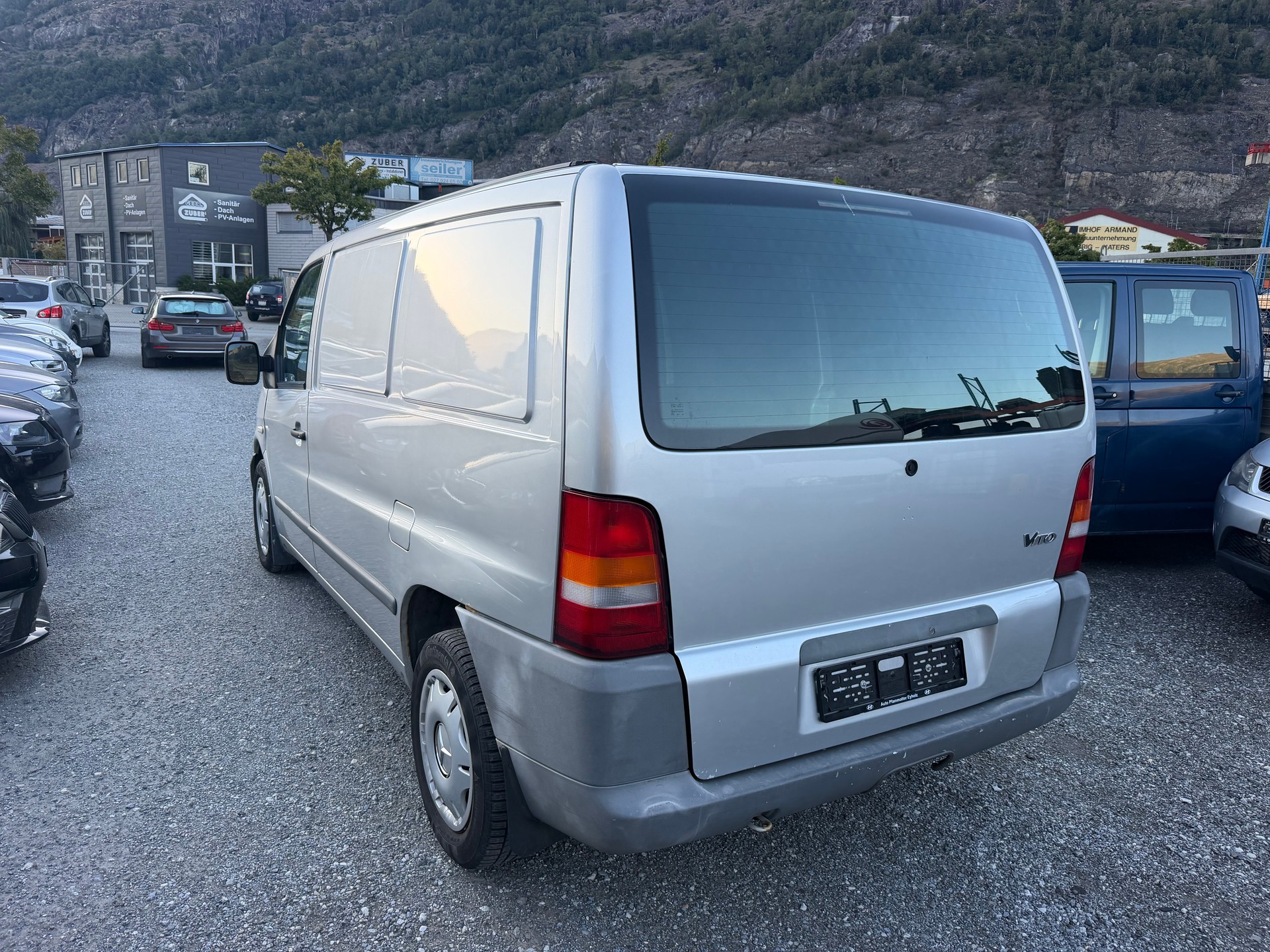 MERCEDES-BENZ Vito 112CDI-image-2