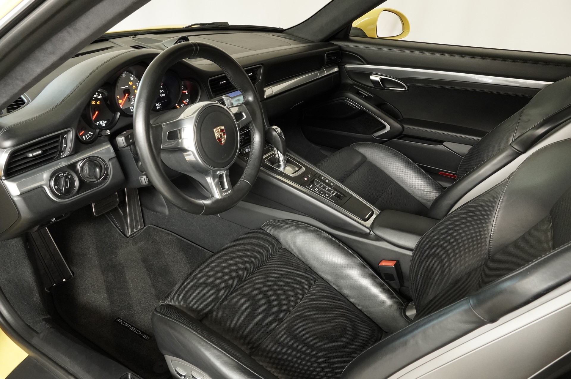 PORSCHE 911 Carrera S PDK-image-9