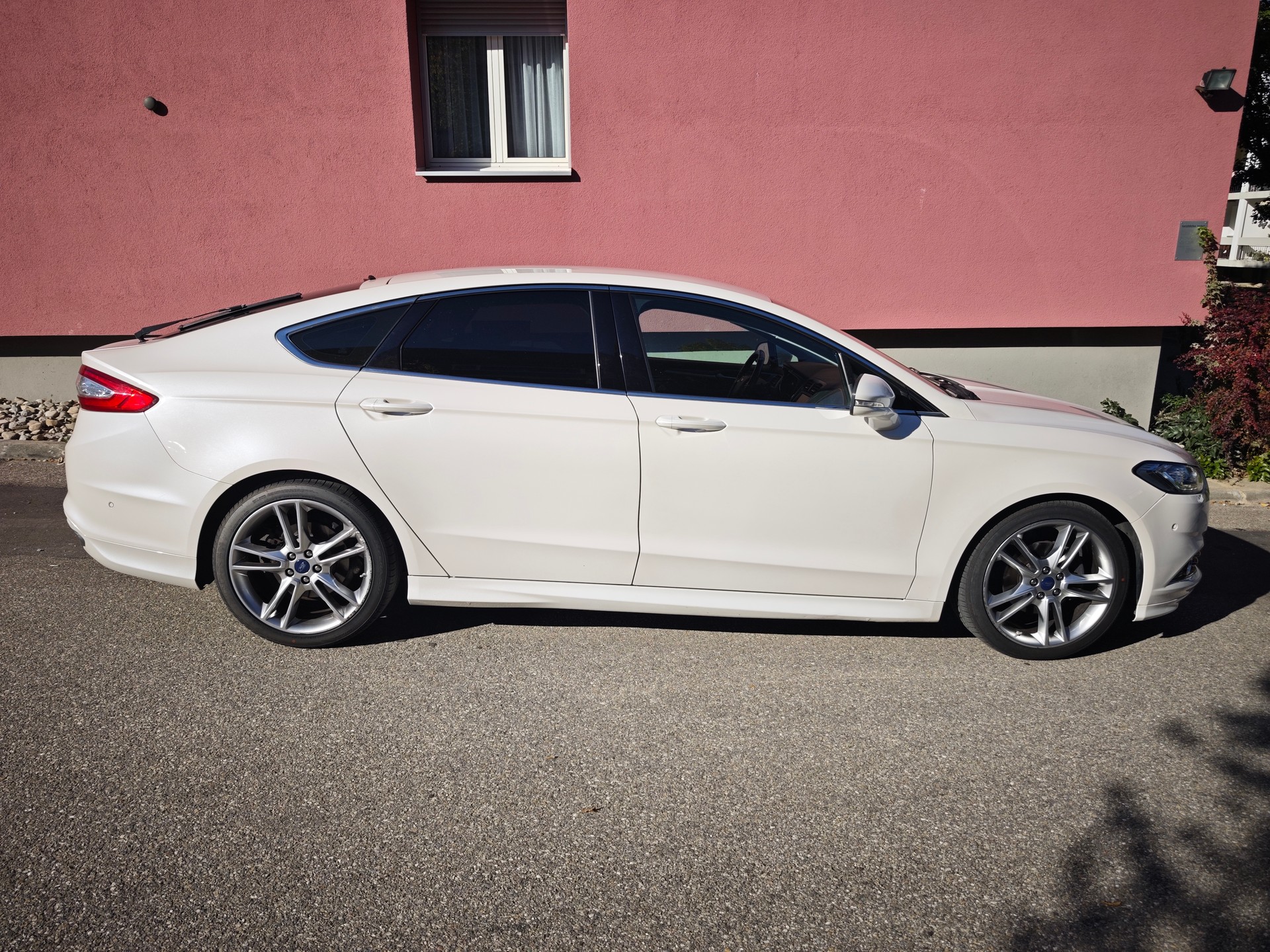 FORD 2.0 TDCi 210 PS Titanium-image-1