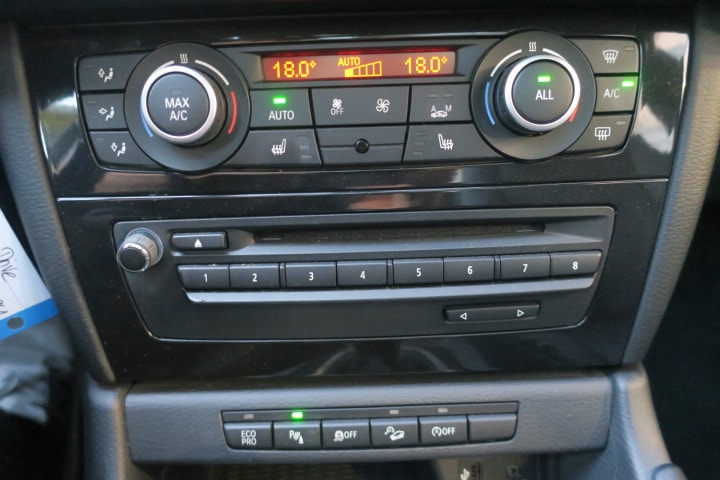 BMW X1 xDrive 25d Steptronic-image-12